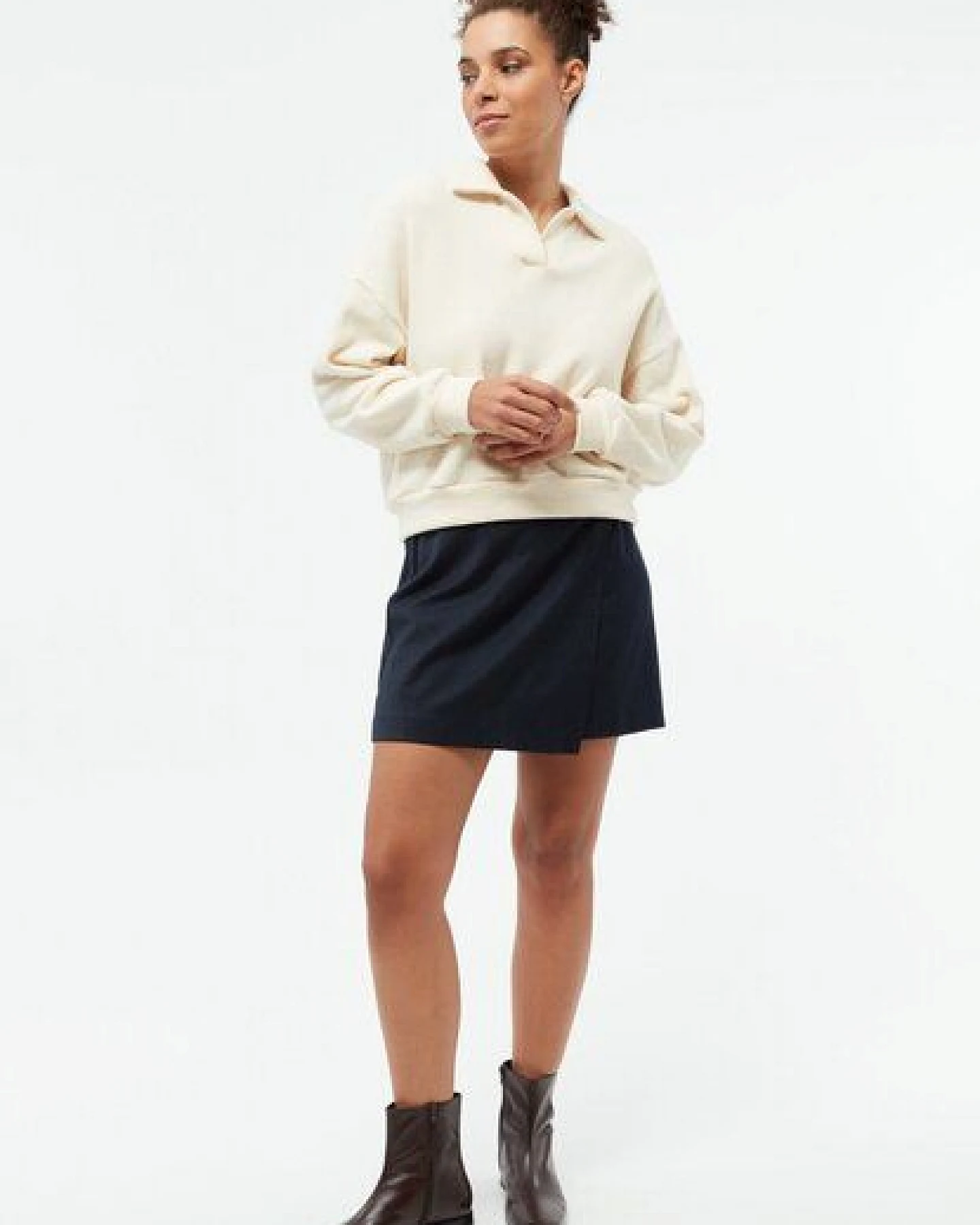Givn Berlin Sweater GBRESA aus recycelter Baumwolle mit Kragen – Ansicht 2