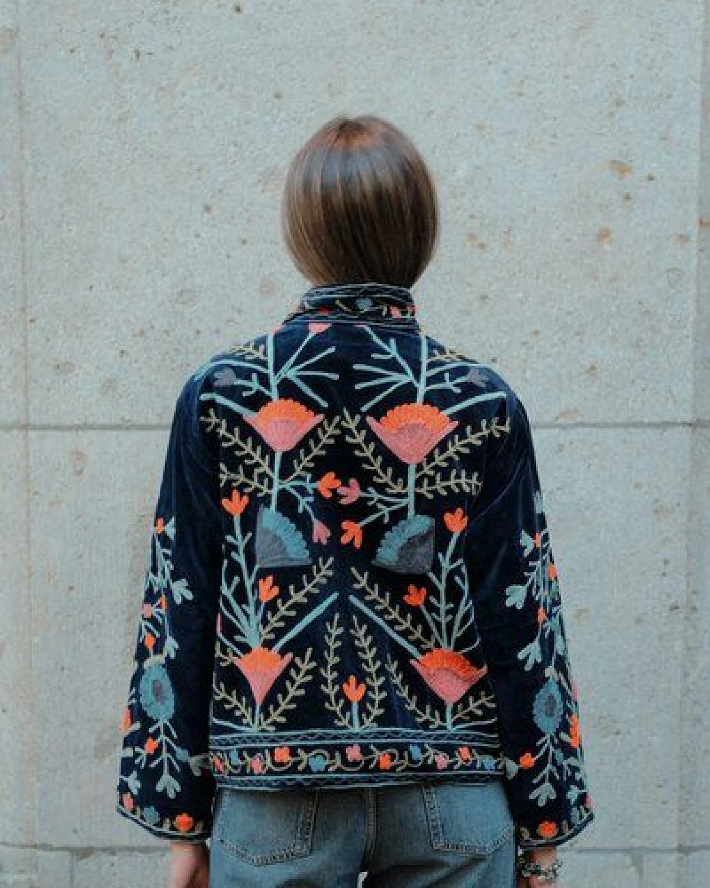 Haus of Namaste Bestickte Samtjacke aus Bio-Baumwolle – wendbar – Ansicht 2