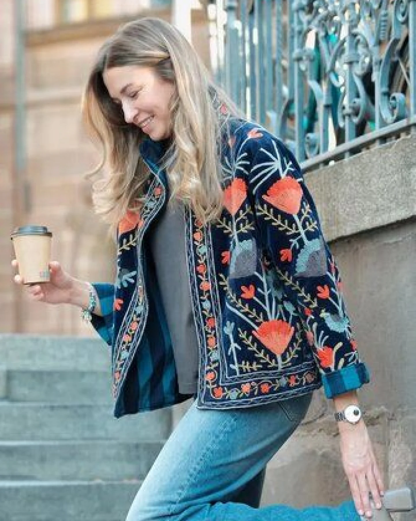 Haus of Namaste Bestickte Samtjacke aus Bio-Baumwolle – wendbar – Ansicht 3