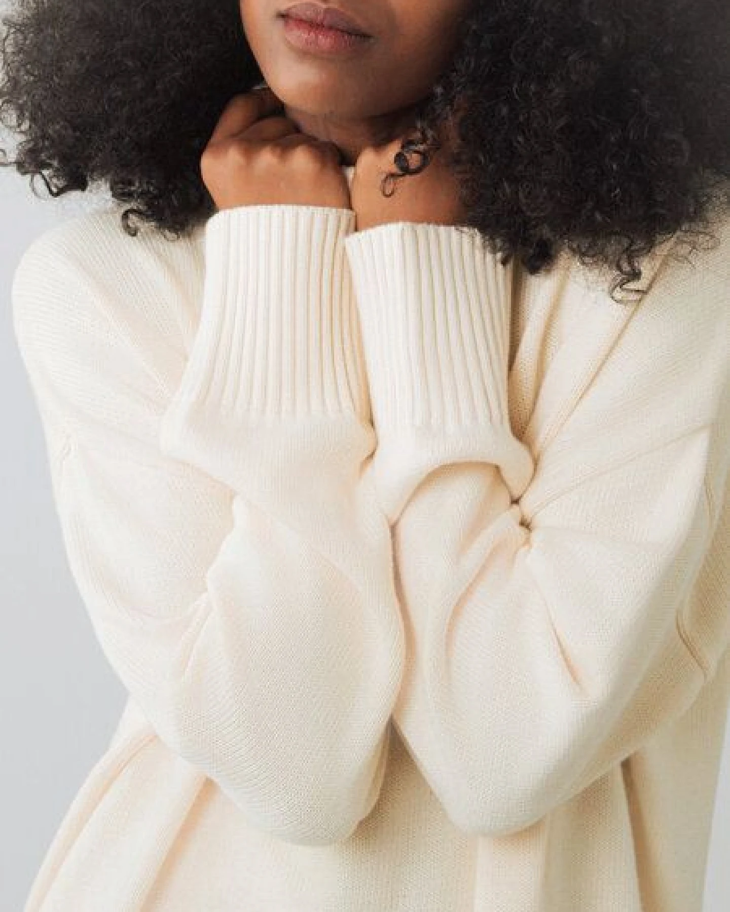 Honest Basics Damen Chunky Rollkragenpullover aus 100% Bio-Baumwolle – Ansicht 4