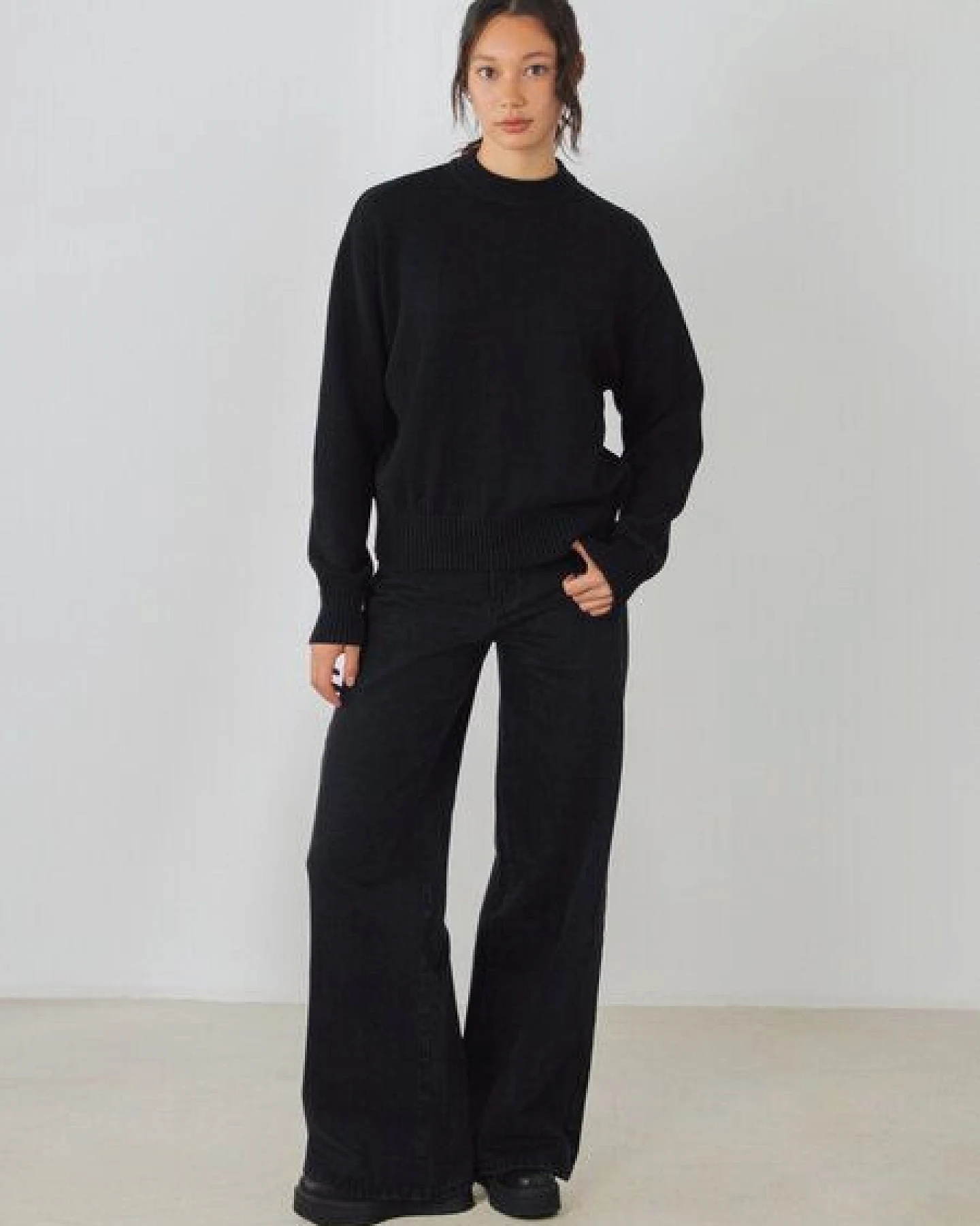 Honest Basics Damen Crew-Pullover aus 100% Bio-Baumwolle – Ansicht 3