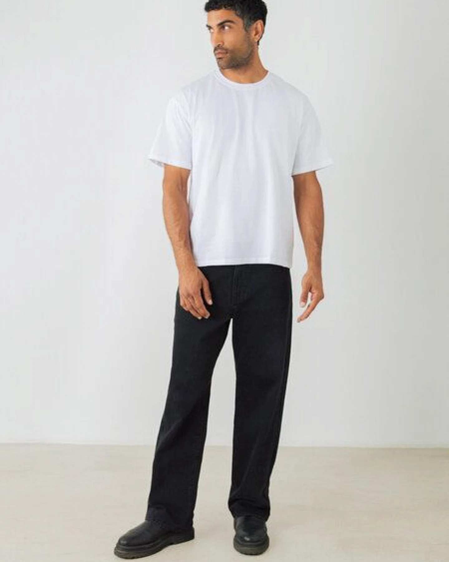 Honest Basics Herren Weite Jeans aus 100% Bio-Baumwolle – Ansicht 2