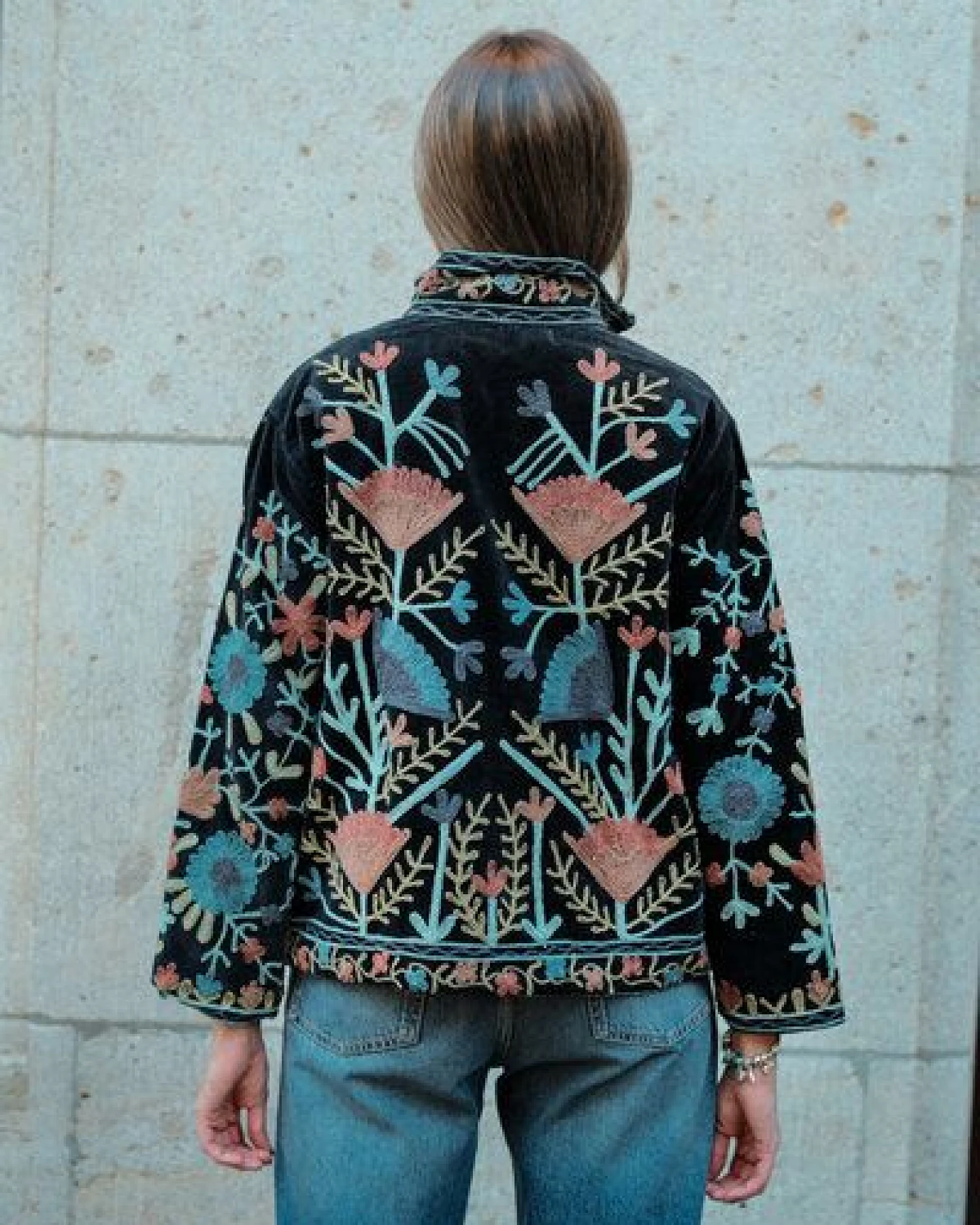 Haus of Namaste Bestickte Samtjacke aus Bio-Baumwolle – wendbar – Ansicht 2
