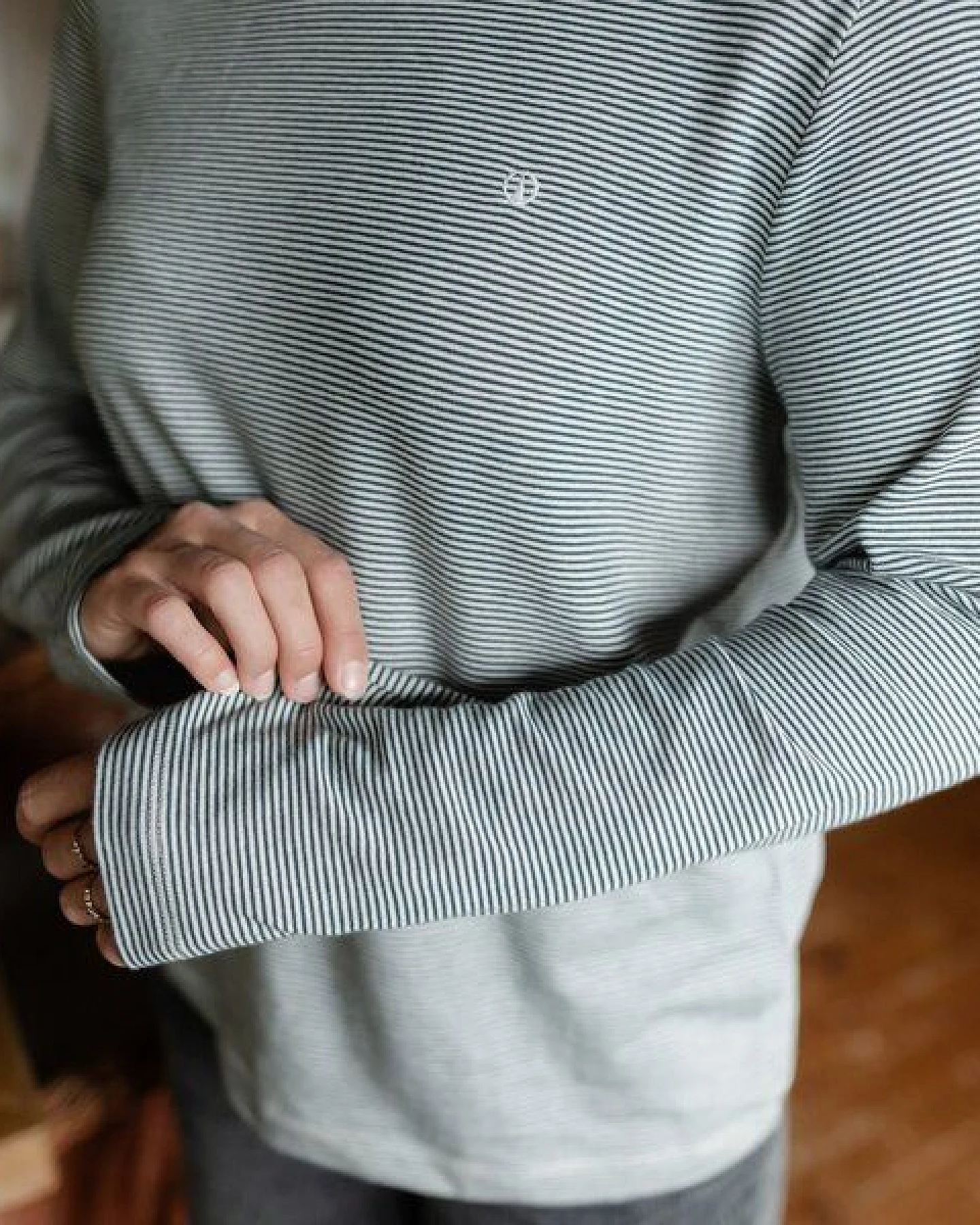 NORDLICHT Gestreiftes Oversize Langarmshirt Alva – Ansicht 4