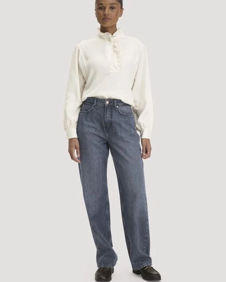Produktseite: hessnatur Jeans GIERA Straight Relaxed aus Bio-Baumwolle mit recycelter Baumwolle