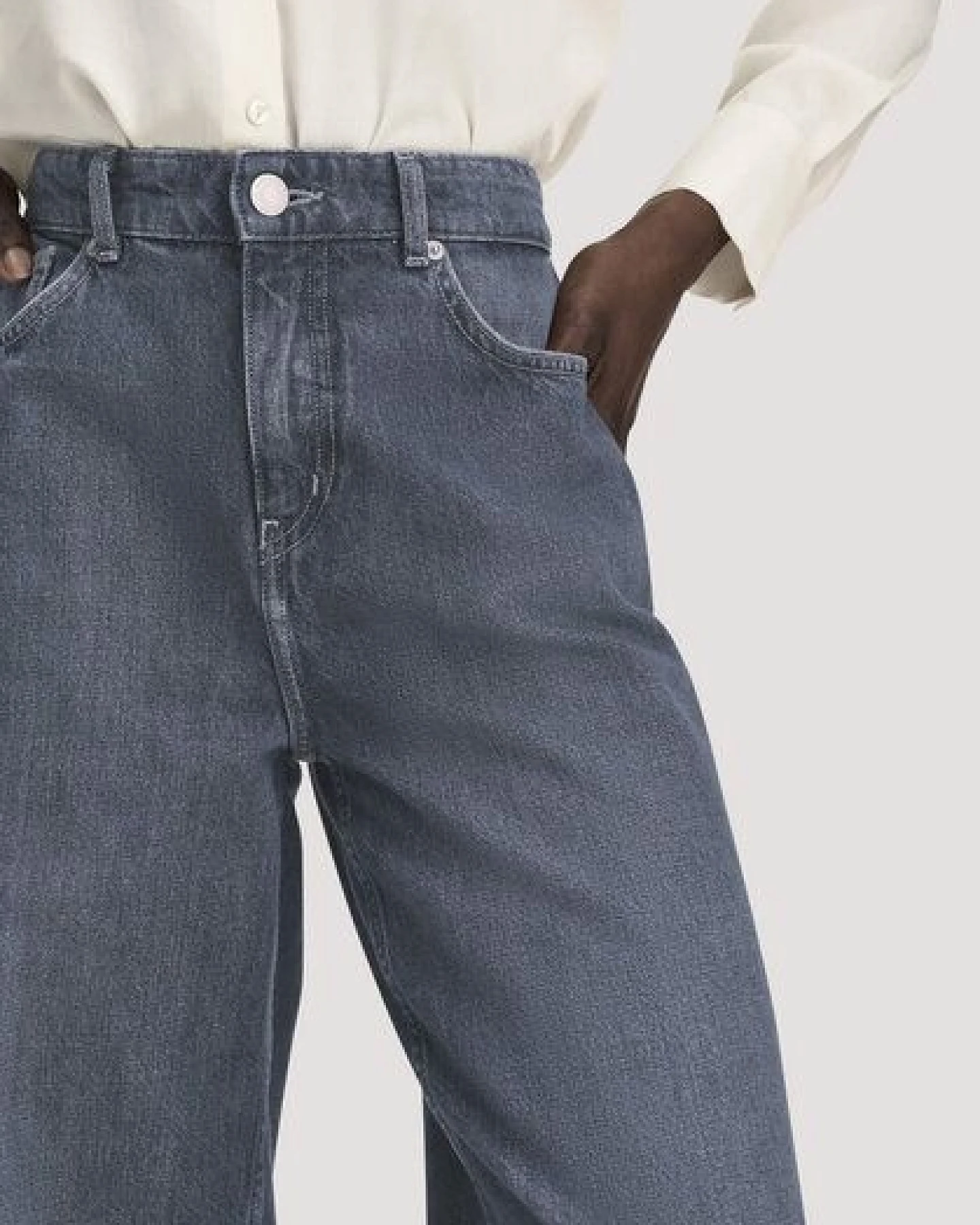 hessnatur Jeans NIVA Tapered Fit aus Bio-Baumwolle mit recycelter Baumwolle – Ansicht 2