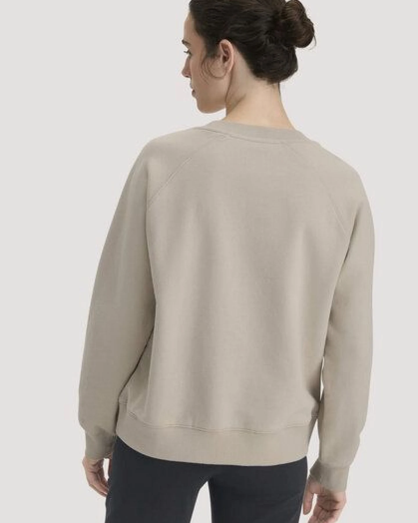 hessnatur Sweatshirt Relaxed aus Bio-Baumwolle mit recycelter Baumwolle – Ansicht 2