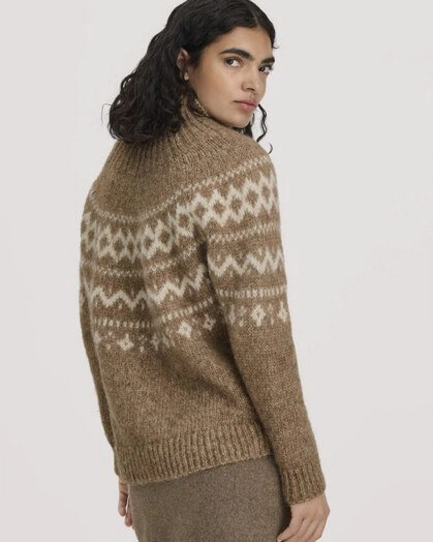 hessnatur Rollkragenpullover Relaxed aus Alpaka und Bio-Baumwolle – Ansicht 2