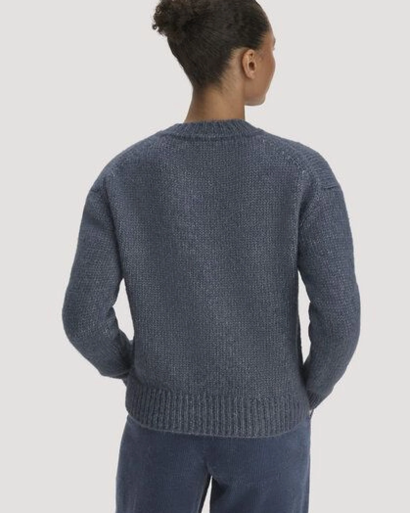 hessnatur Strickjacke Relaxed aus Alpaka und Bio-Baumwolle – Ansicht 2
