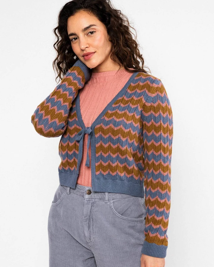 Cardigan Chic Zig Zag