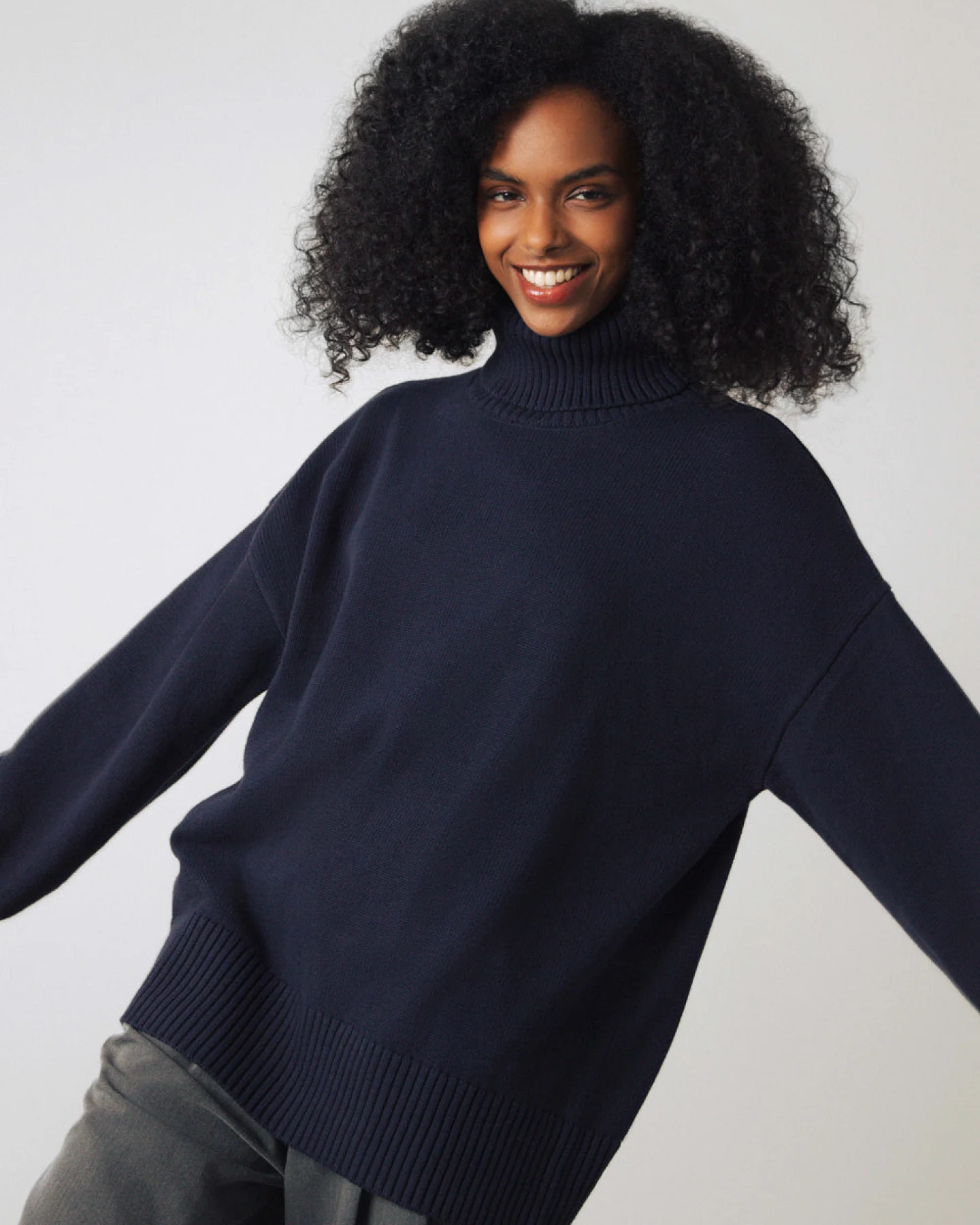 Honest Basics Damen vegan Rollkragenpullover Chunky Mitternachtsblau – Ansicht 2