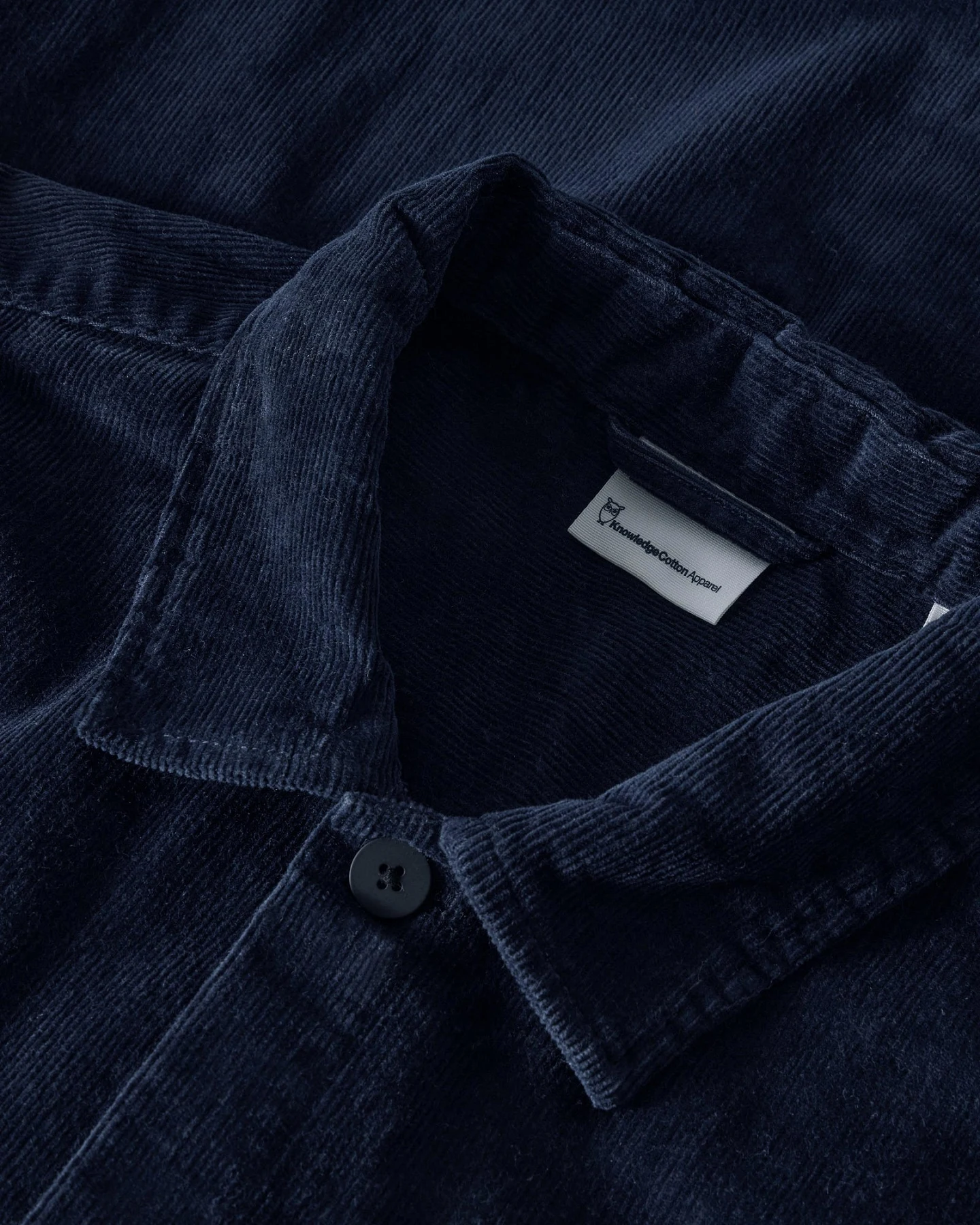 KnowledgeCotton Apparel Herren vegan Overshirt Locker Geschnitten Cord Nachtblau – Ansicht 2