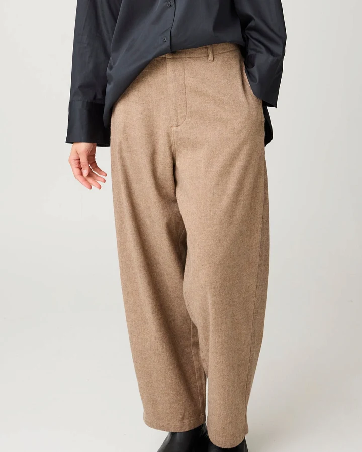 KnowledgeCotton Apparel Damen vegan Hose Bloom Barrel Aus Flanell Lion Braun
