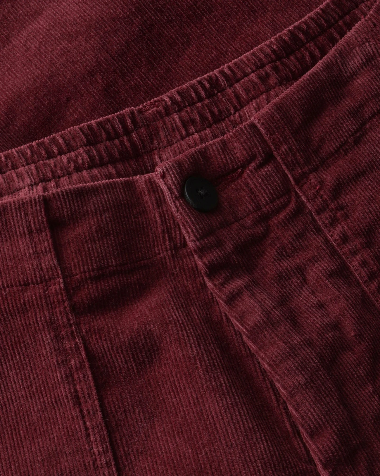 KnowledgeCotton Apparel Damen vegan Hose Bloom Barrel Cord Burgund – Ansicht 2