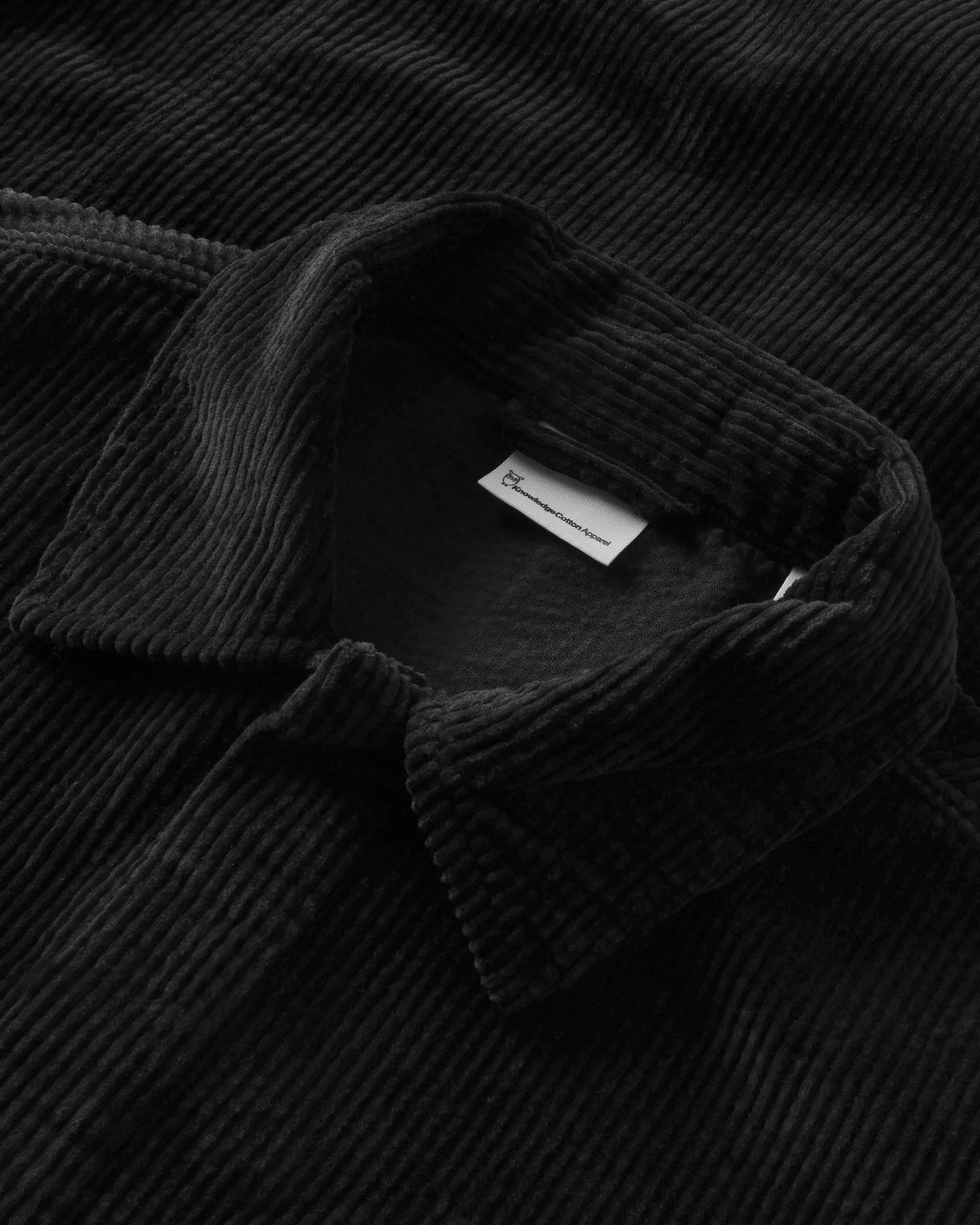 KnowledgeCotton Apparel Herren vegan Overshirt Corduroy Black Jet – Ansicht 2