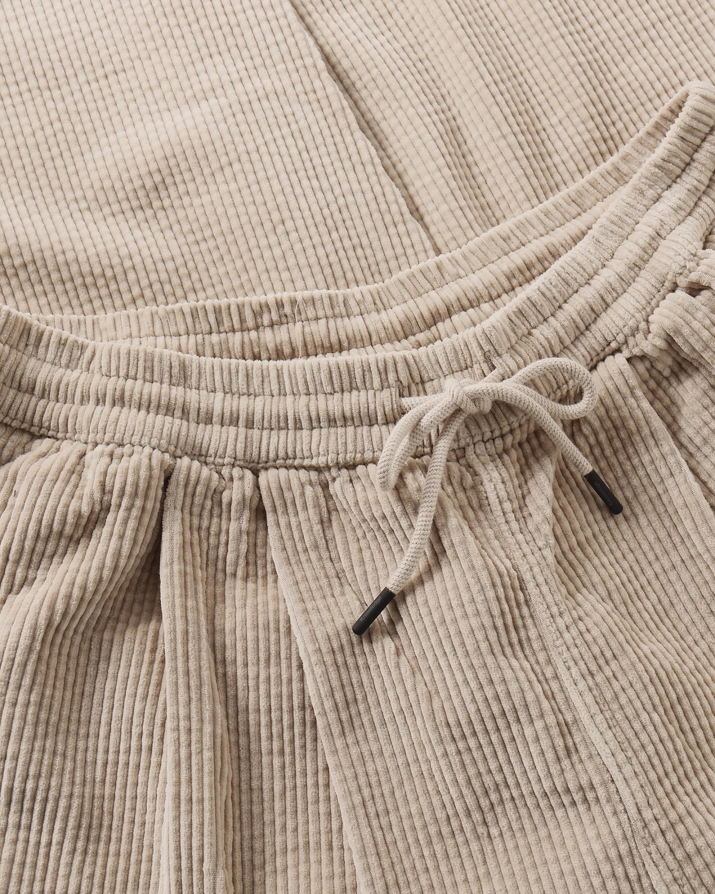 KnowledgeCotton Apparel Damen vegan Hose Hazy Lockere Passform Cord Helles Federgrau – Ansicht 2