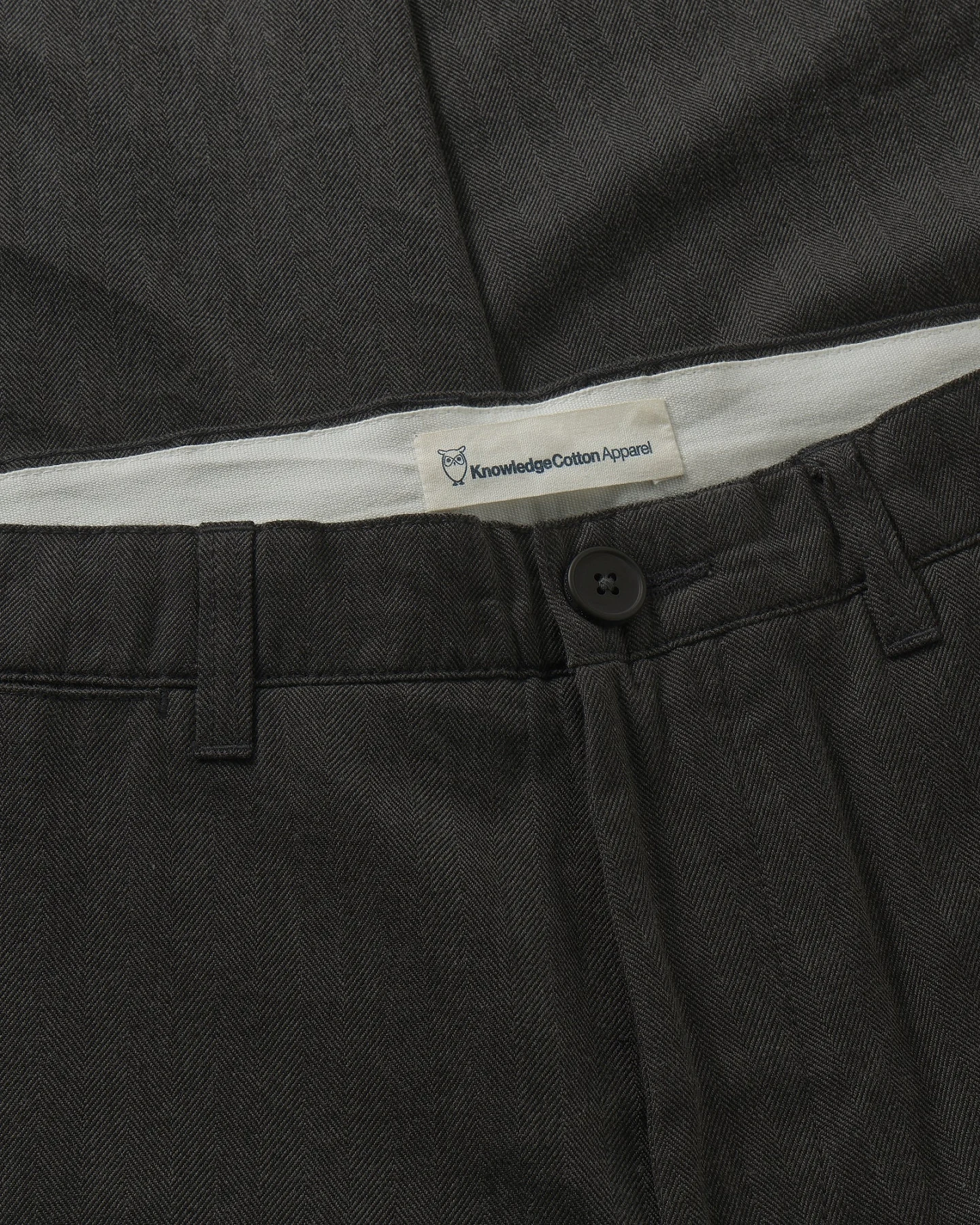 KnowledgeCotton Apparel Herren vegan Hose Chuck Regular Fischgrat Dunkelgrau Meliert – Ansicht 2