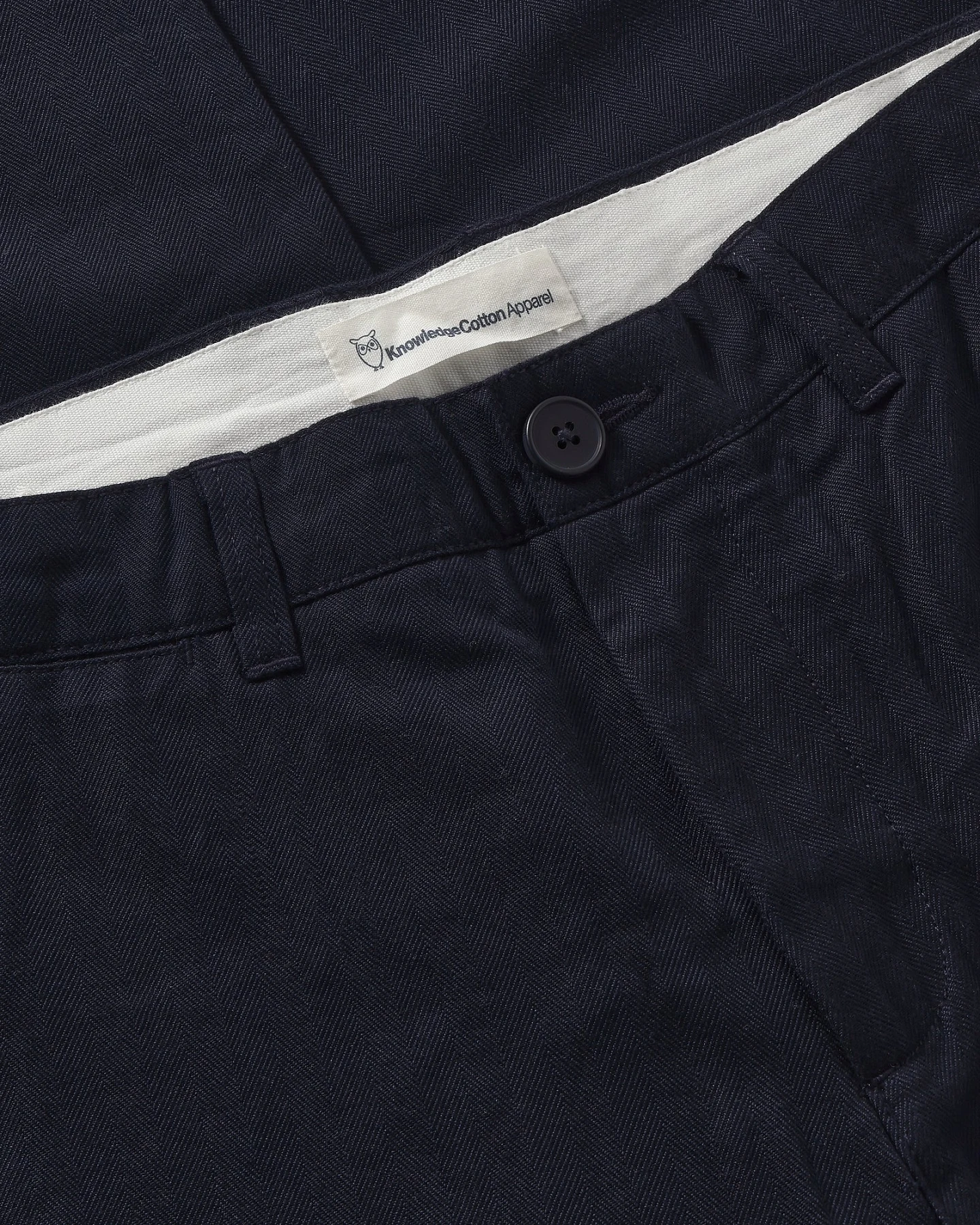 KnowledgeCotton Apparel Herren vegan Hose Chuck Regular Herringbone Night Sky Blau – Ansicht 2