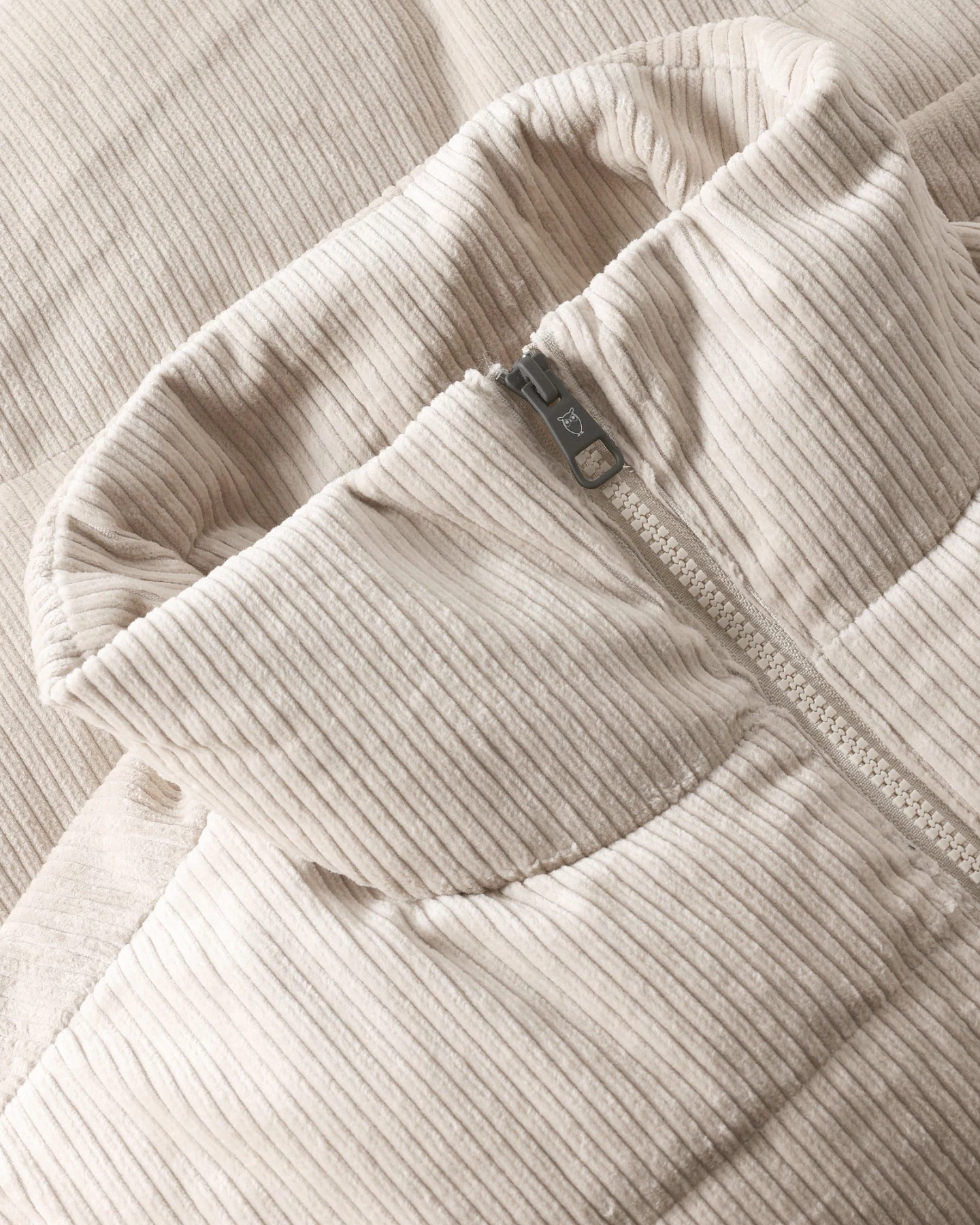KnowledgeCotton Apparel Herren vegan Pufferweste Aus Cord Helles Federgrau – Ansicht 2