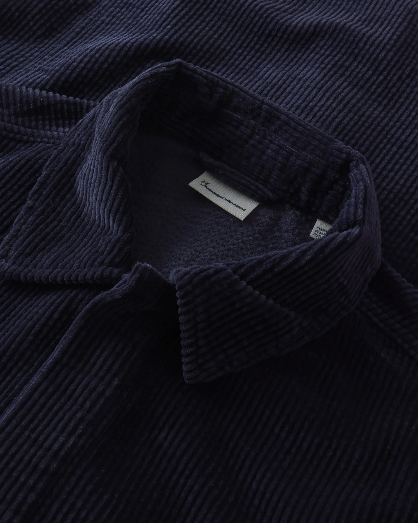 KnowledgeCotton Apparel Herren vegan Overshirt Aus Cord Night Sky Blau – Ansicht 2