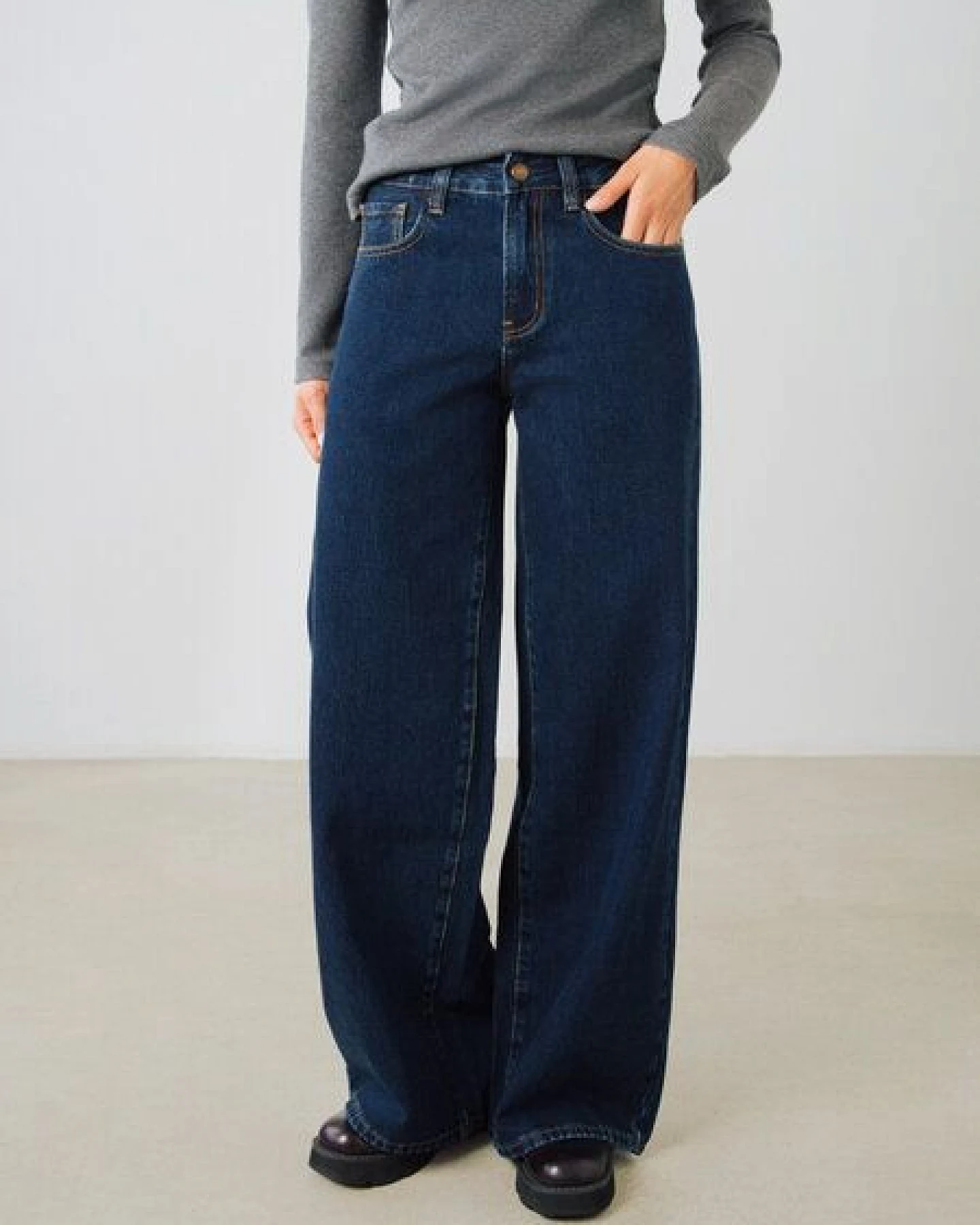 Honest Basics Damen Weite Jeans aus 100% Bio-Baumwolle – Ansicht 4