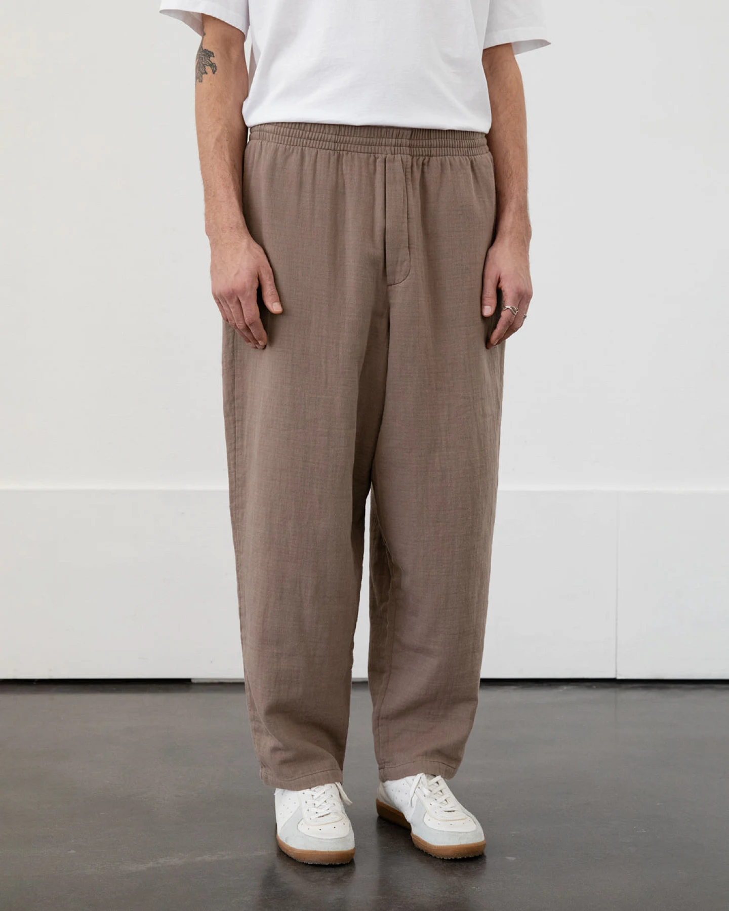 Rotholz Herren vegan Hose Weit Braun – Ansicht 2