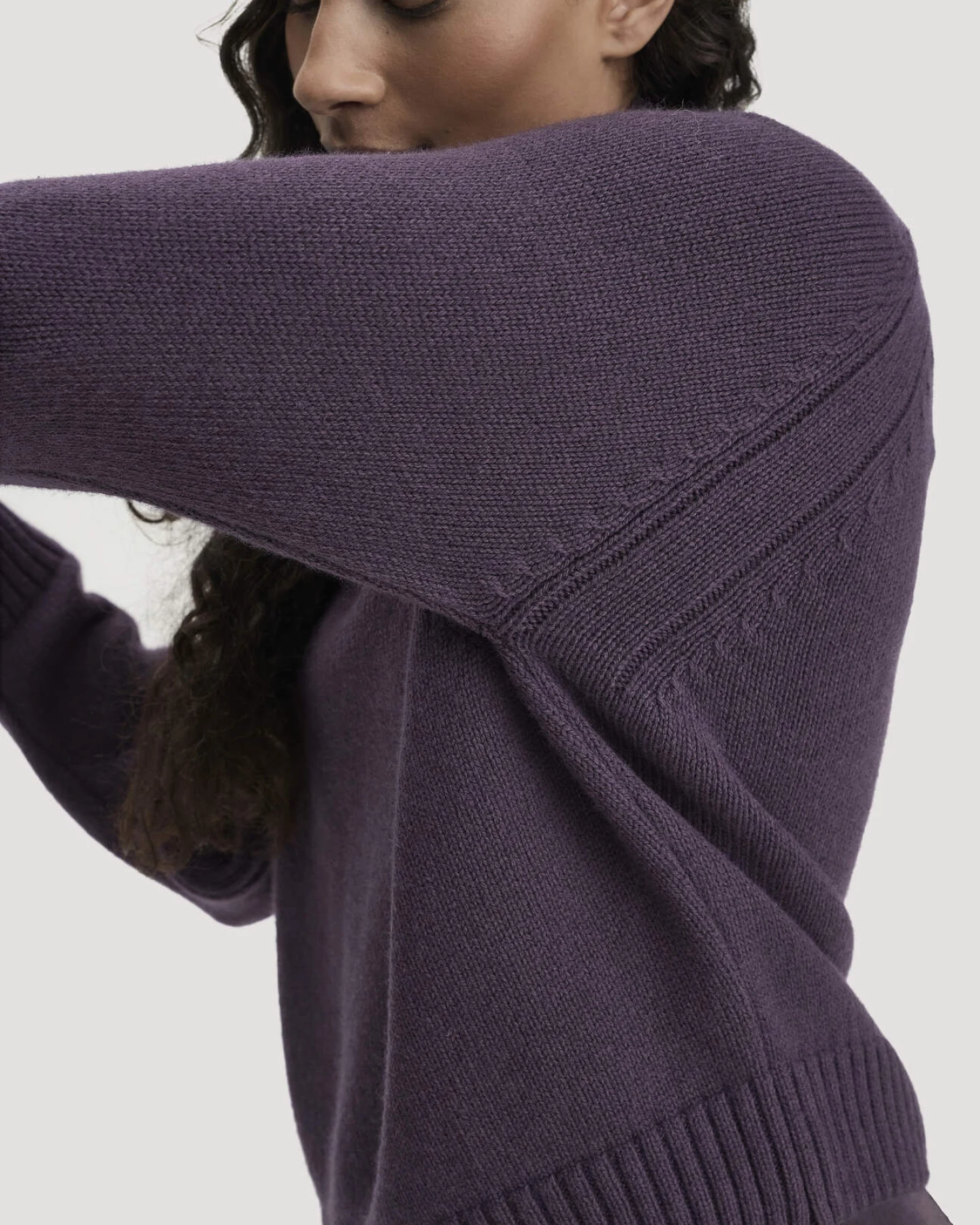 hessnatur Damen Strick Pullover Relaxed aus Wolle mit Bio-Baumwolle - lila - Größe XXL – Ansicht 4