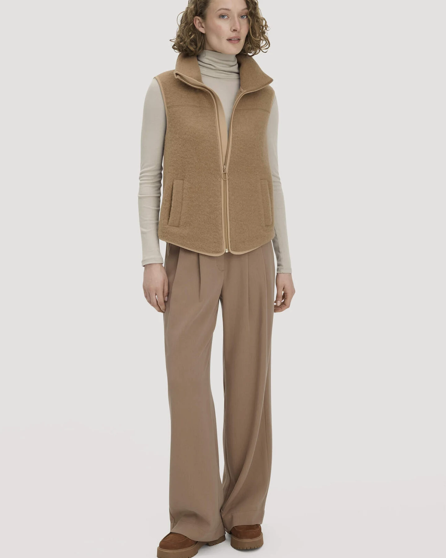 hessnatur Damen Wollfleece Weste Regular aus Bio-Merinowolle - braun - Größe M – Ansicht 2