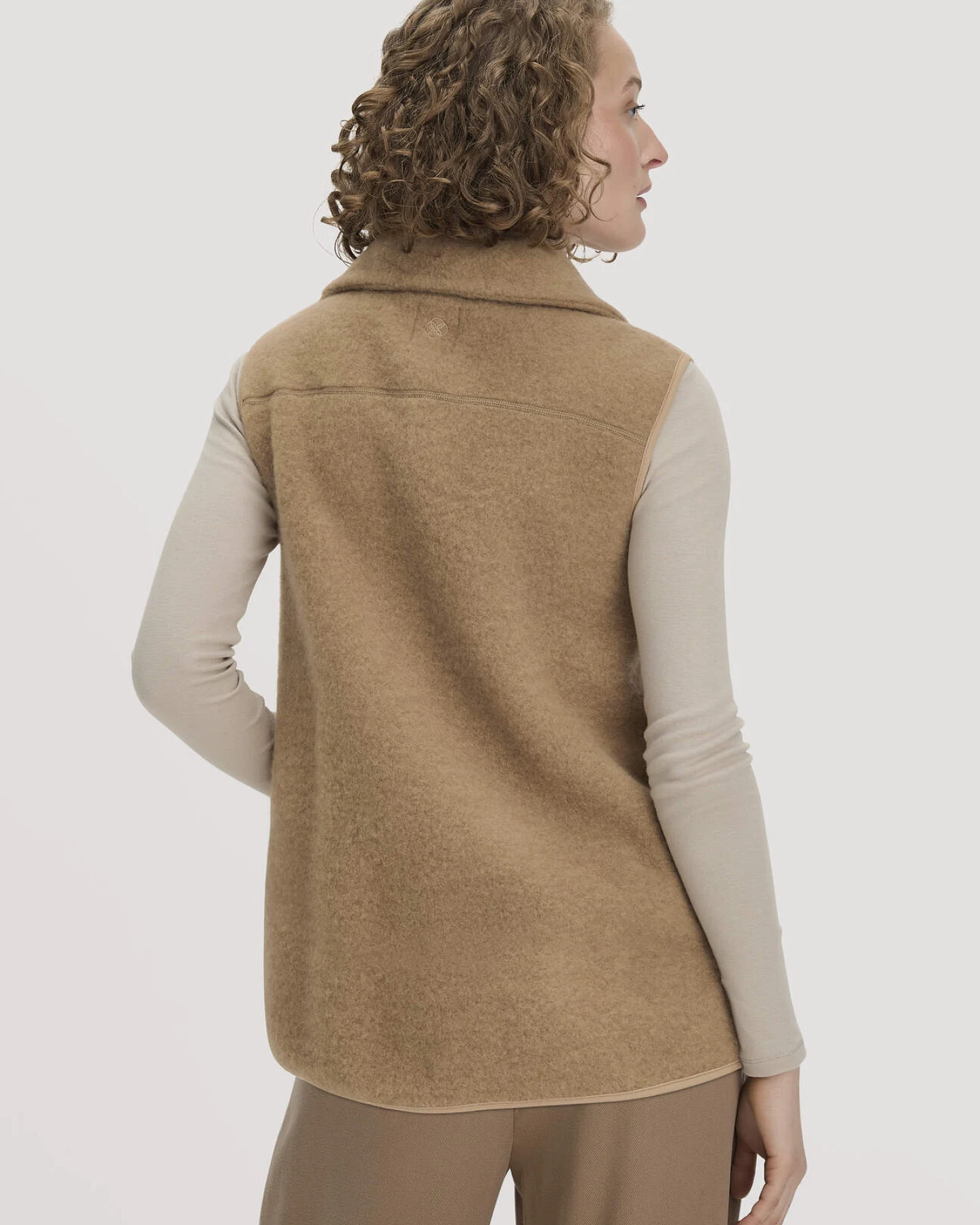 hessnatur Damen Wollfleece Weste Regular aus Bio-Merinowolle - braun - Größe M – Ansicht 3