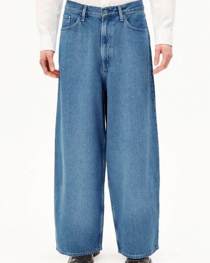 ARMEDANGELS KAAVO BARREL Herren Jeans aus TENCEL Lyocell Mix Non Stretch