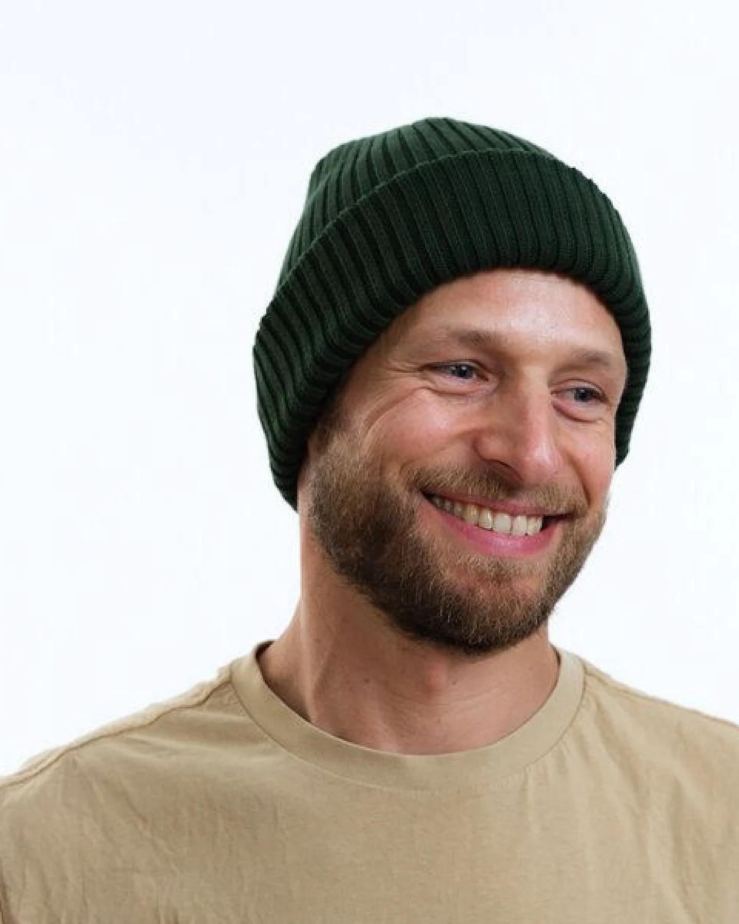 GARY MASH Mütze Roland aus breitem Rippstrick – Ansicht 2