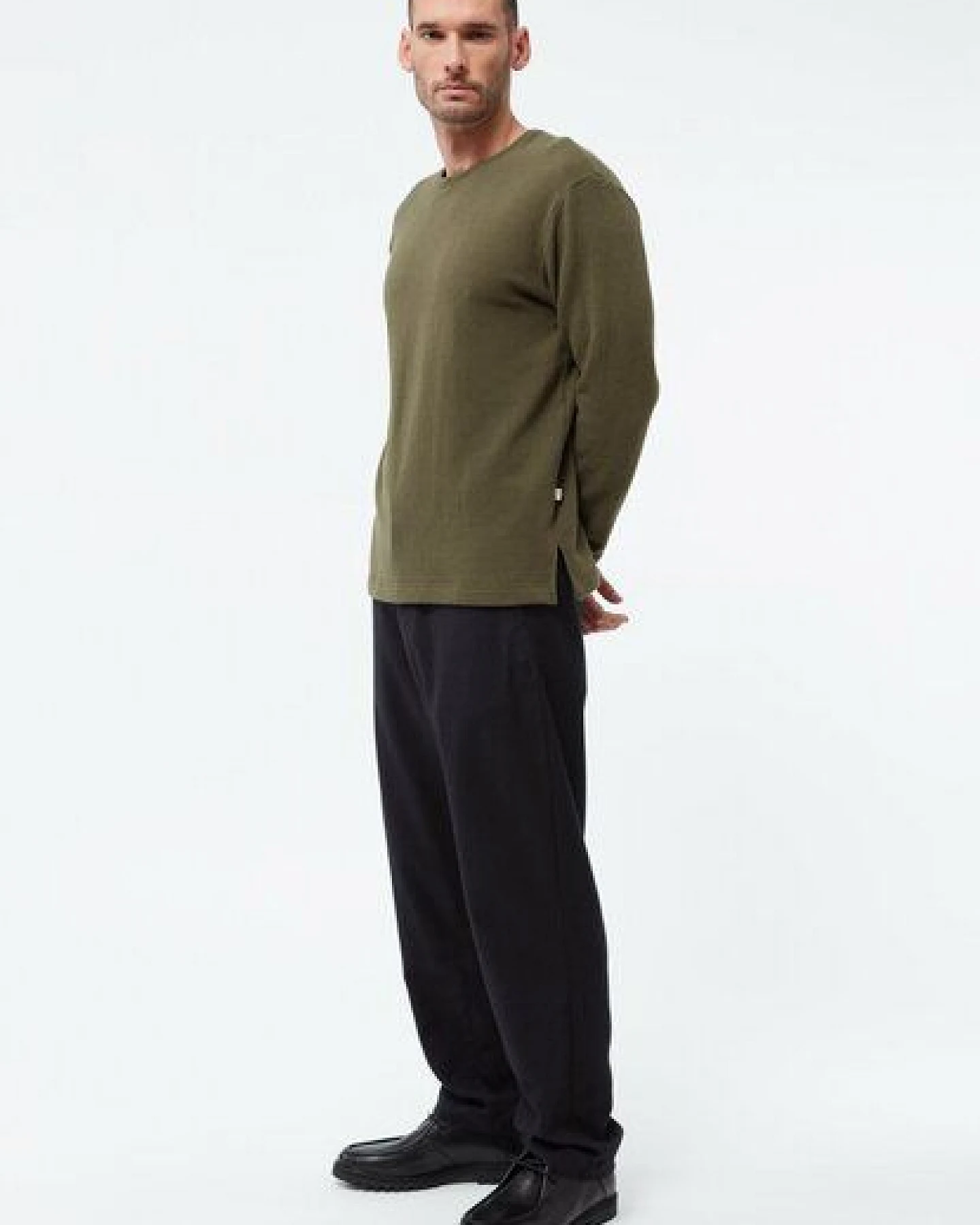Givn Berlin Longsleeve GBTORBEN aus recycelter Baumwolle – Ansicht 2