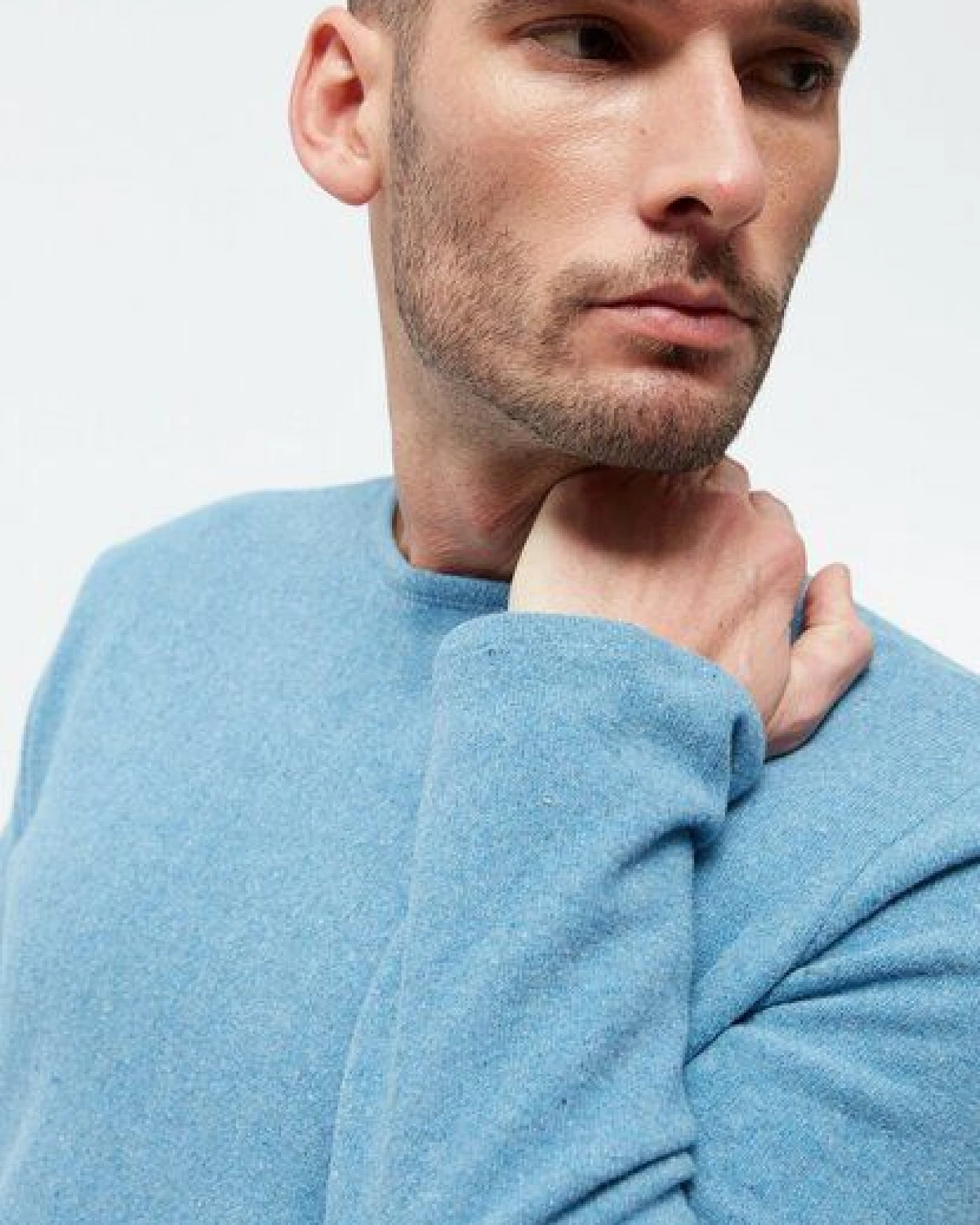 Givn Berlin Sweater GBIAN aus recycelter Baumwolle - Frosty Blue – Ansicht 3
