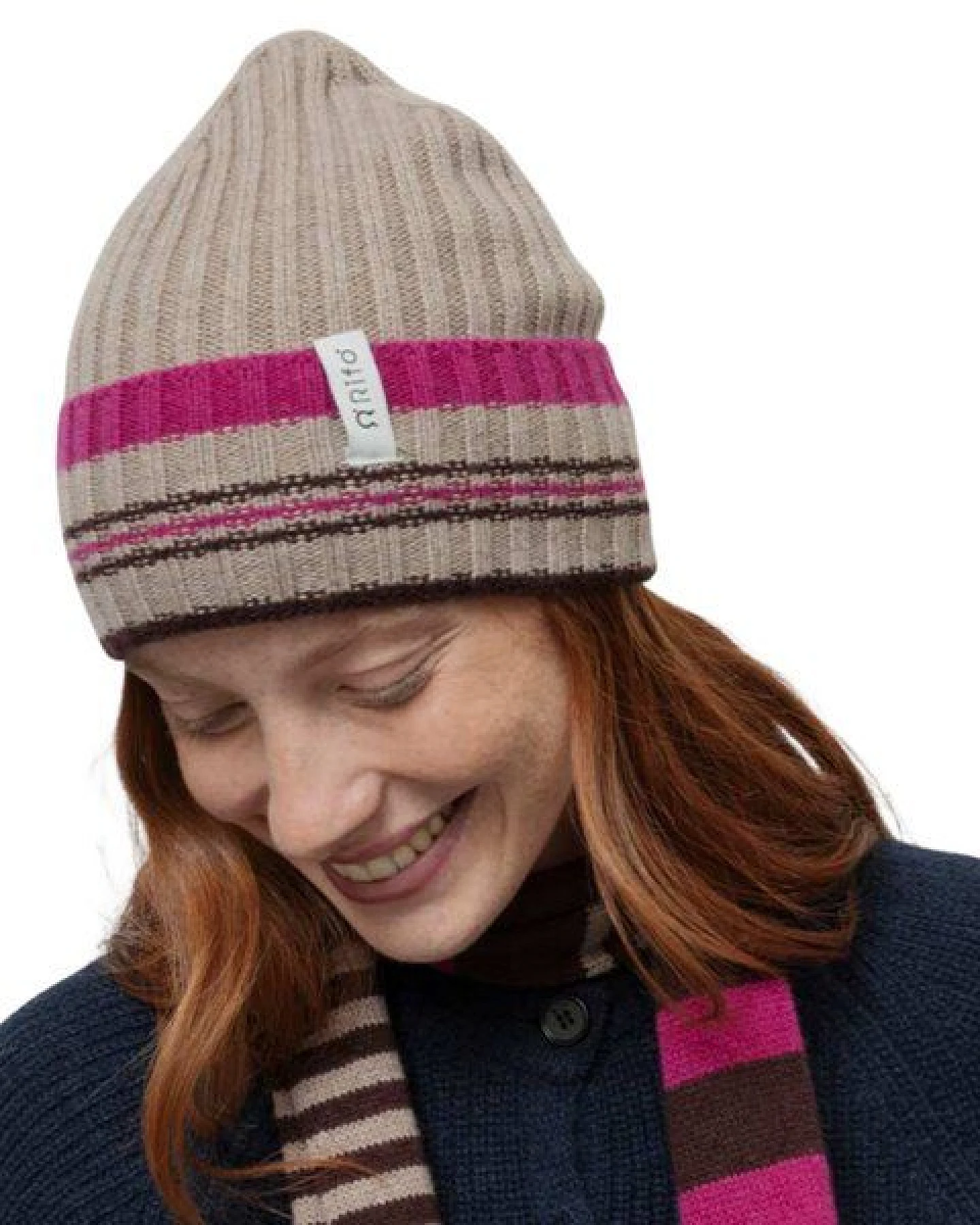 Rifò - Circular Fashion Made in Italy Mütze Mira aus recycelter Kaschmirwolle – Ansicht 2