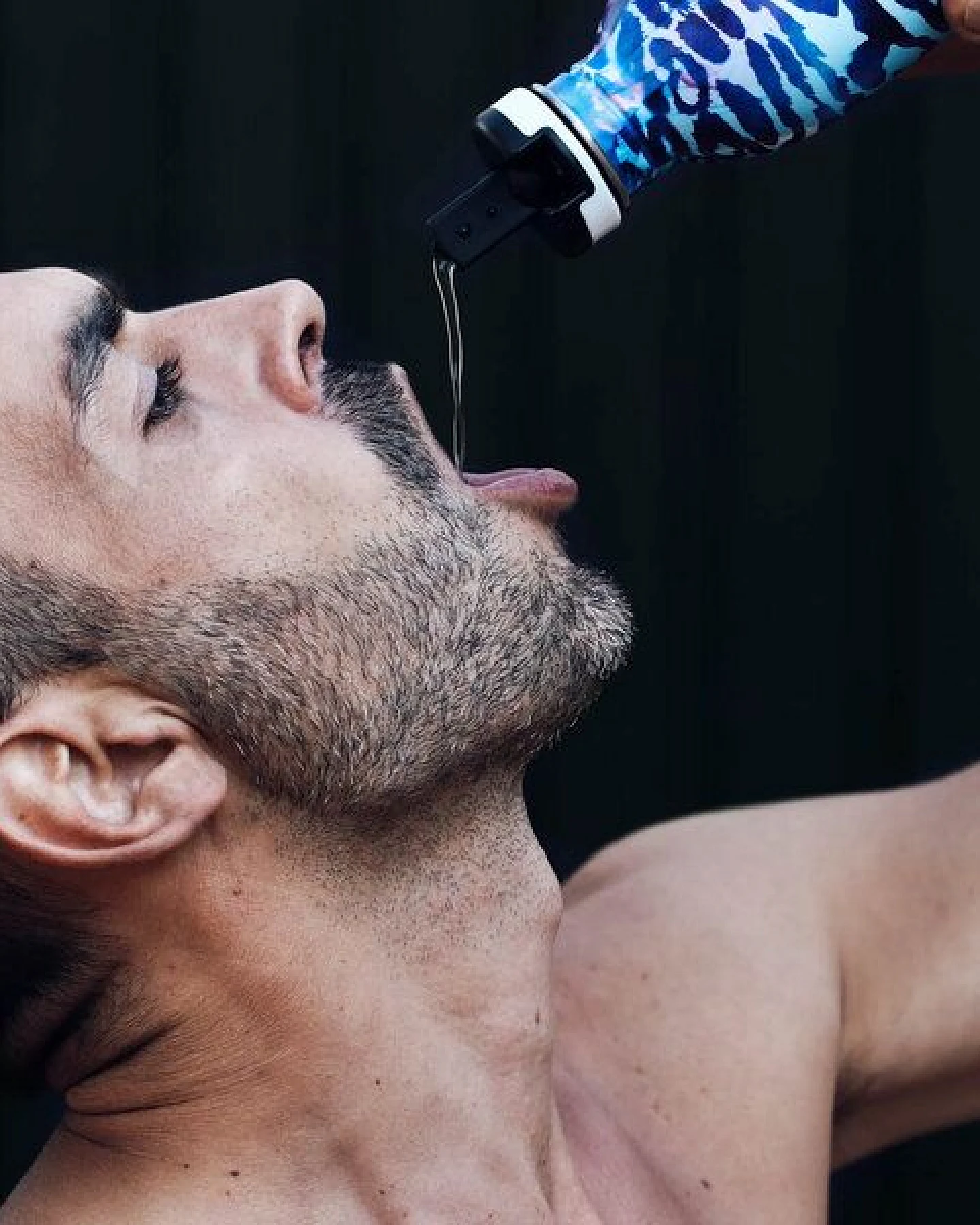 24bottles 0,5l Edelstahl Trinkflasche mit Sportverschluss - verschiedene Farben – Ansicht 2