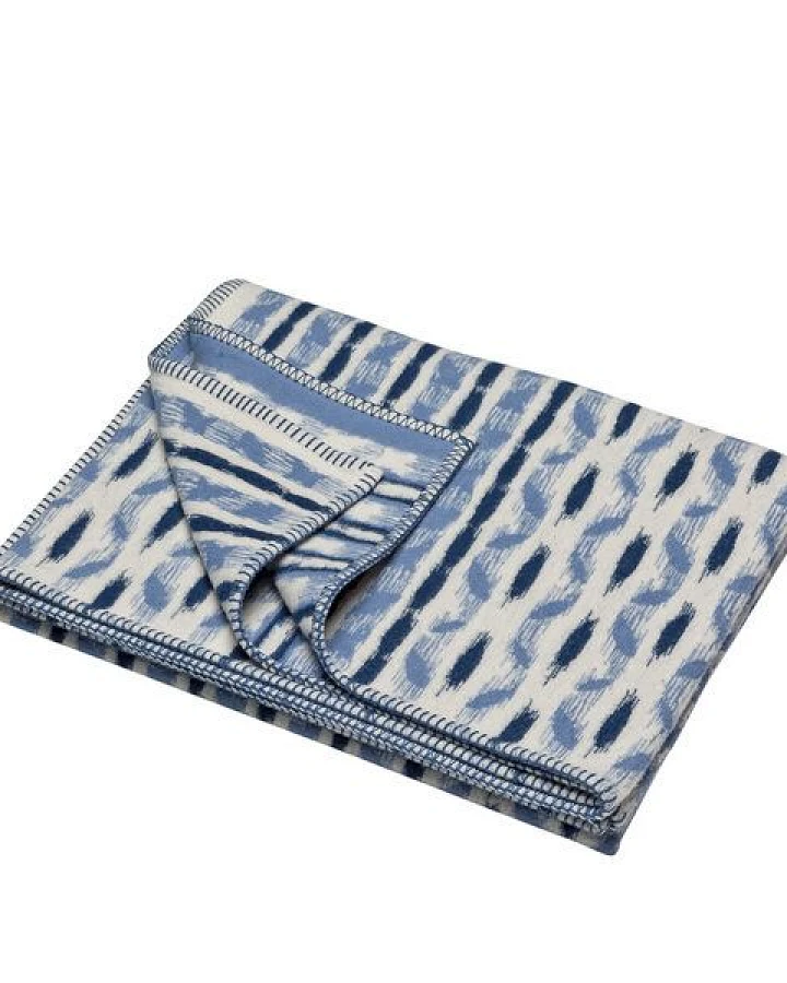 David Fussenegger Kuscheldecke Ikat aus Biobaumwolle