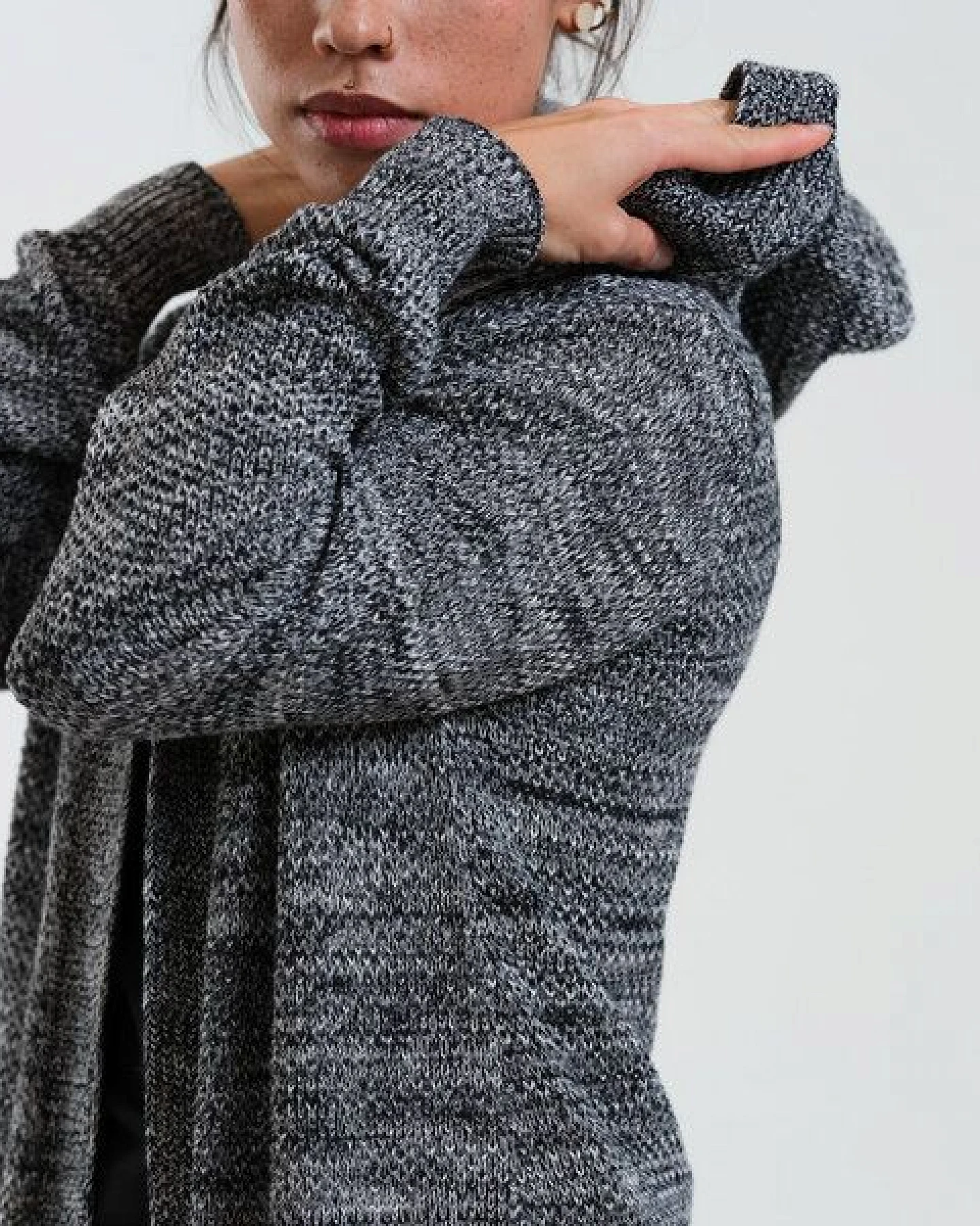 GARY MASH Long-Cardigan Vera mit Kapuze aus Biobaumwolle – Ansicht 2