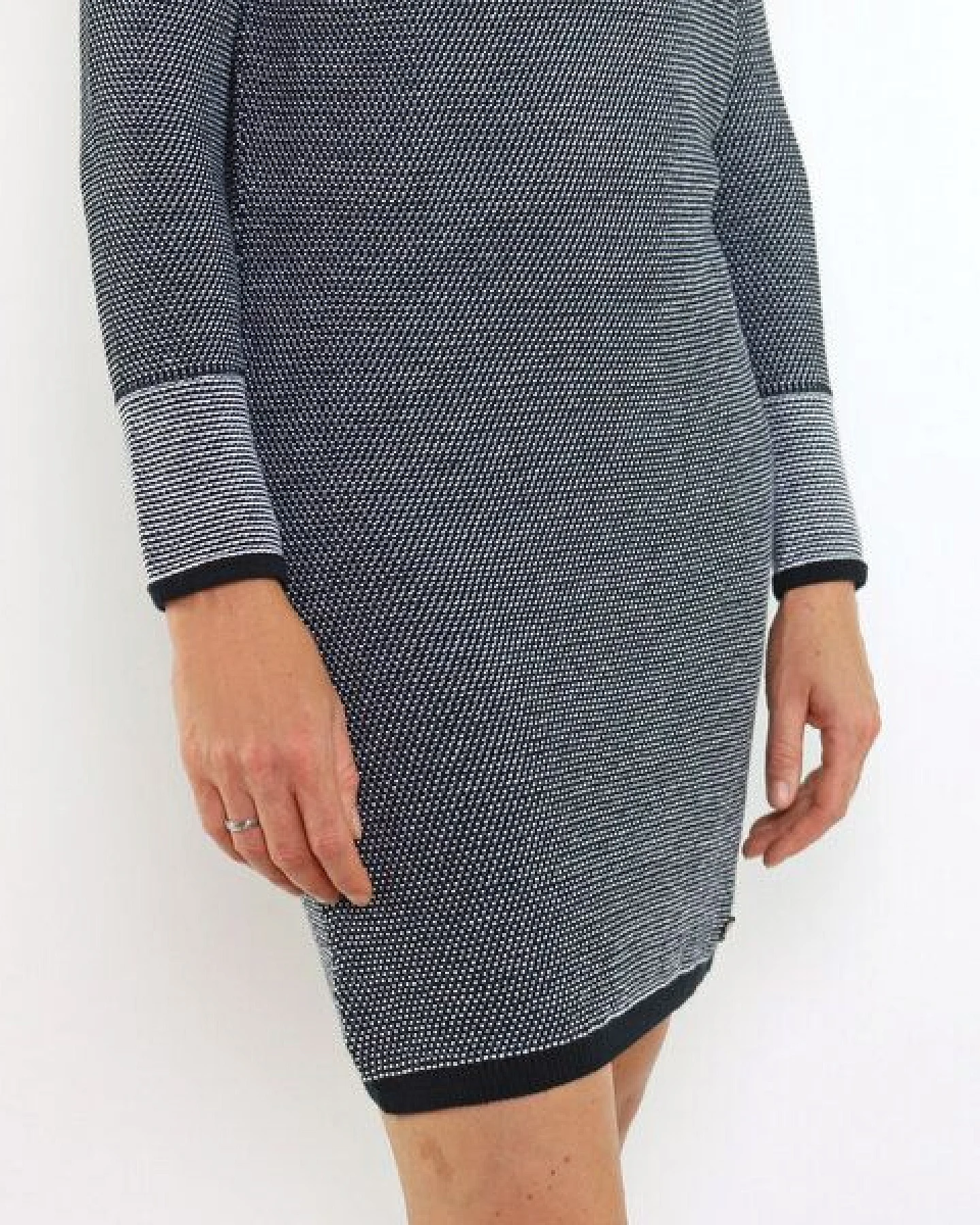 GARY MASH Strickkleid Lake Alma aus Biobaumwolle – Ansicht 2