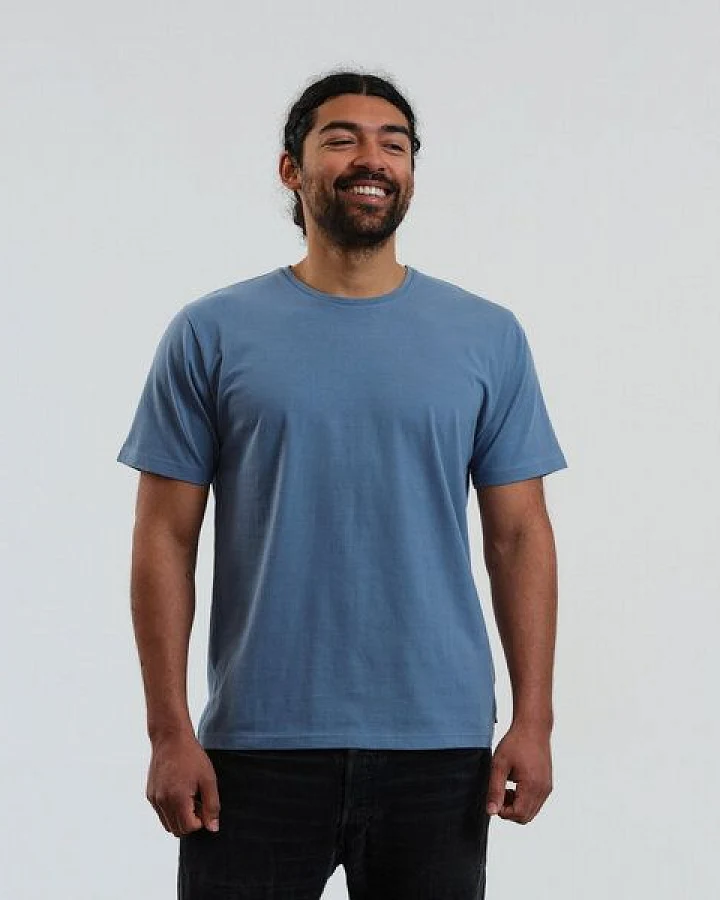 Blaugrau (blau)
