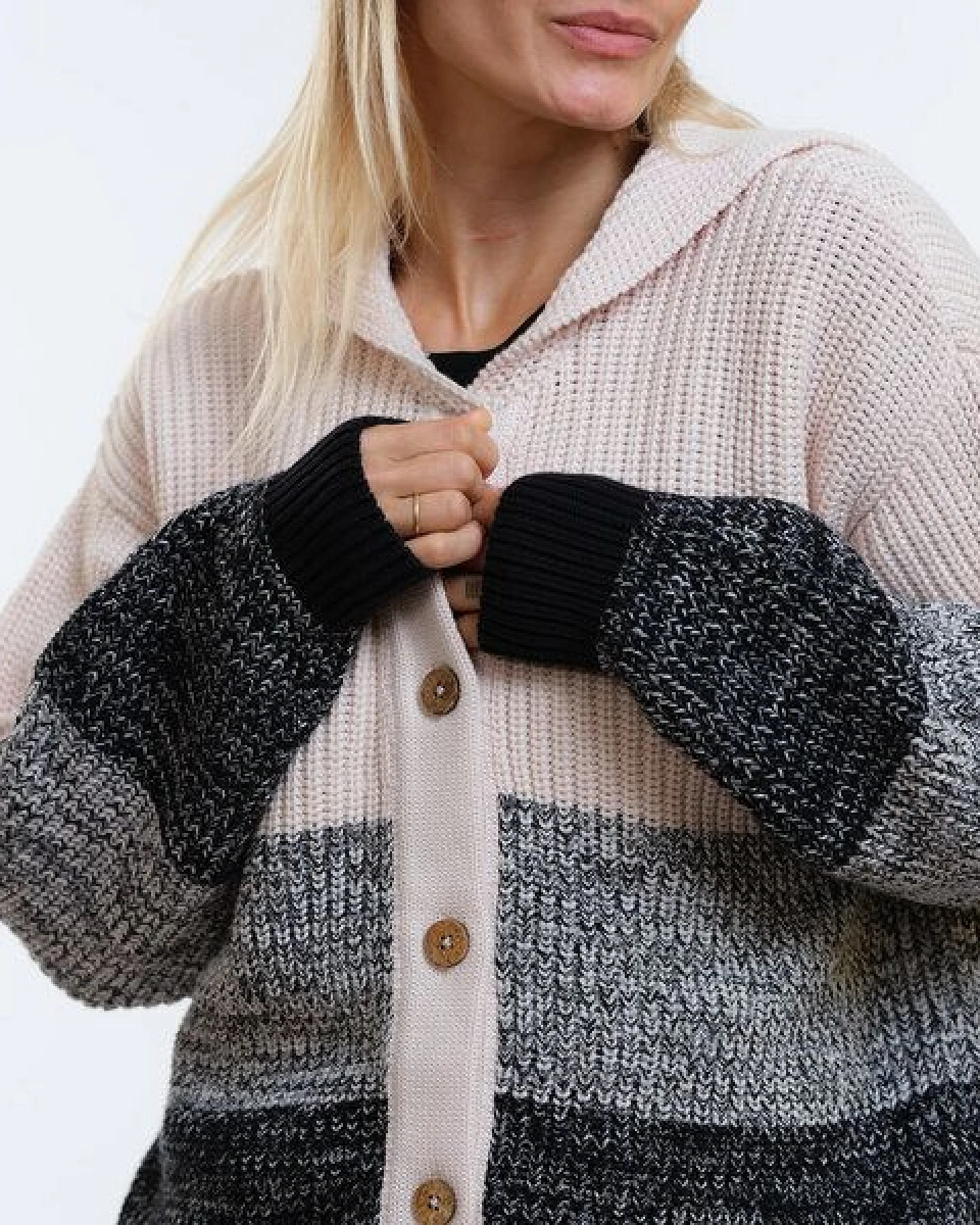 GARY MASH Oversize-Cardigan Winnie mit Kapuze aus Biobaumwolle – Ansicht 4