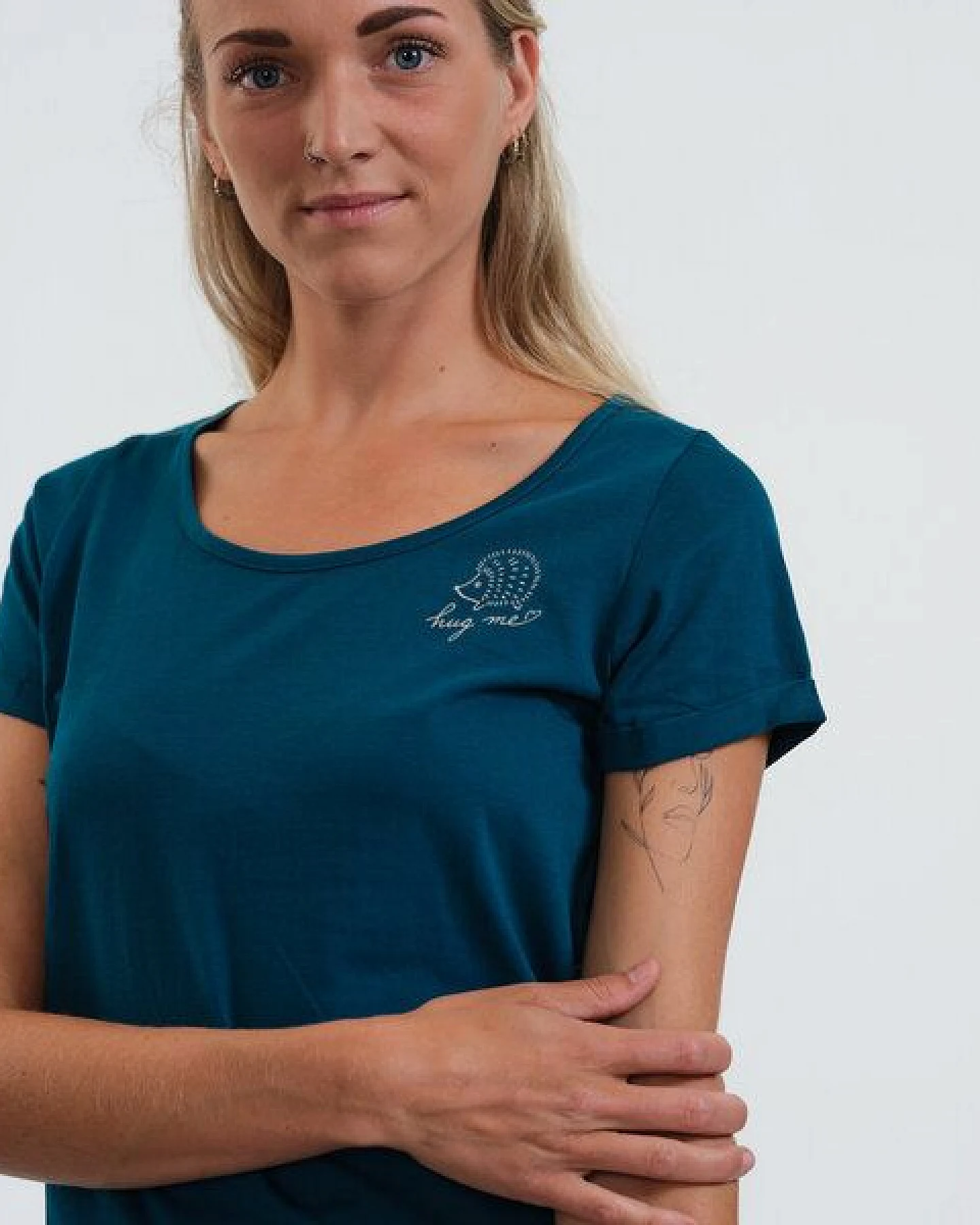 GARY MASH Shirt Taylor Kleiner Igel "Hug me" aus Biobaumwolle – Ansicht 2