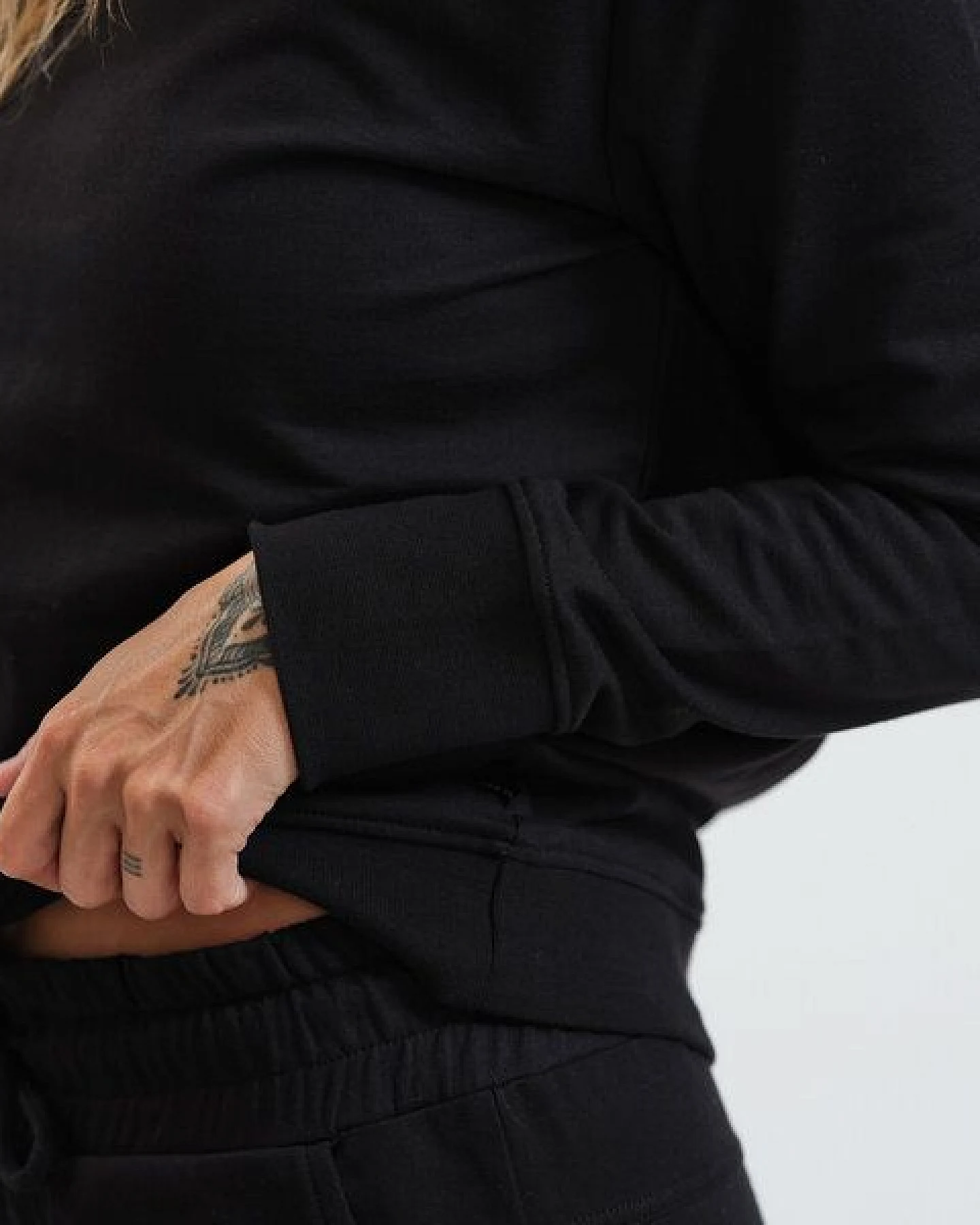 GARY MASH Sweatshirt Anoka Hug me aus Biobaumwolle – Ansicht 4