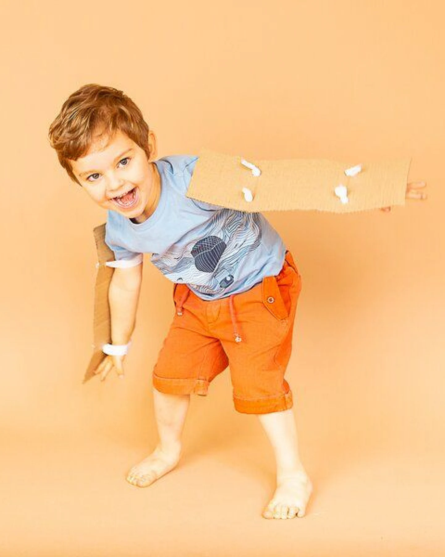 Sense Organics & friends in cooperation with GARY MASH Hellblaues Shirt mit Ballon – Ansicht 3