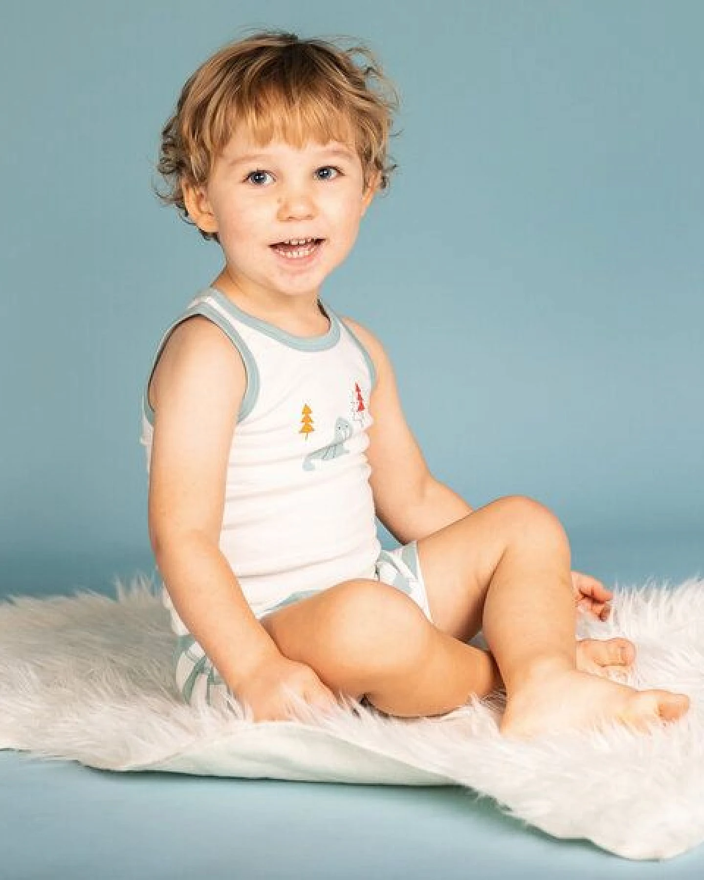 Sense Organics & friends in cooperation with GARY MASH Jungen Unterhemd aus Biobaumwolle – Ansicht 3