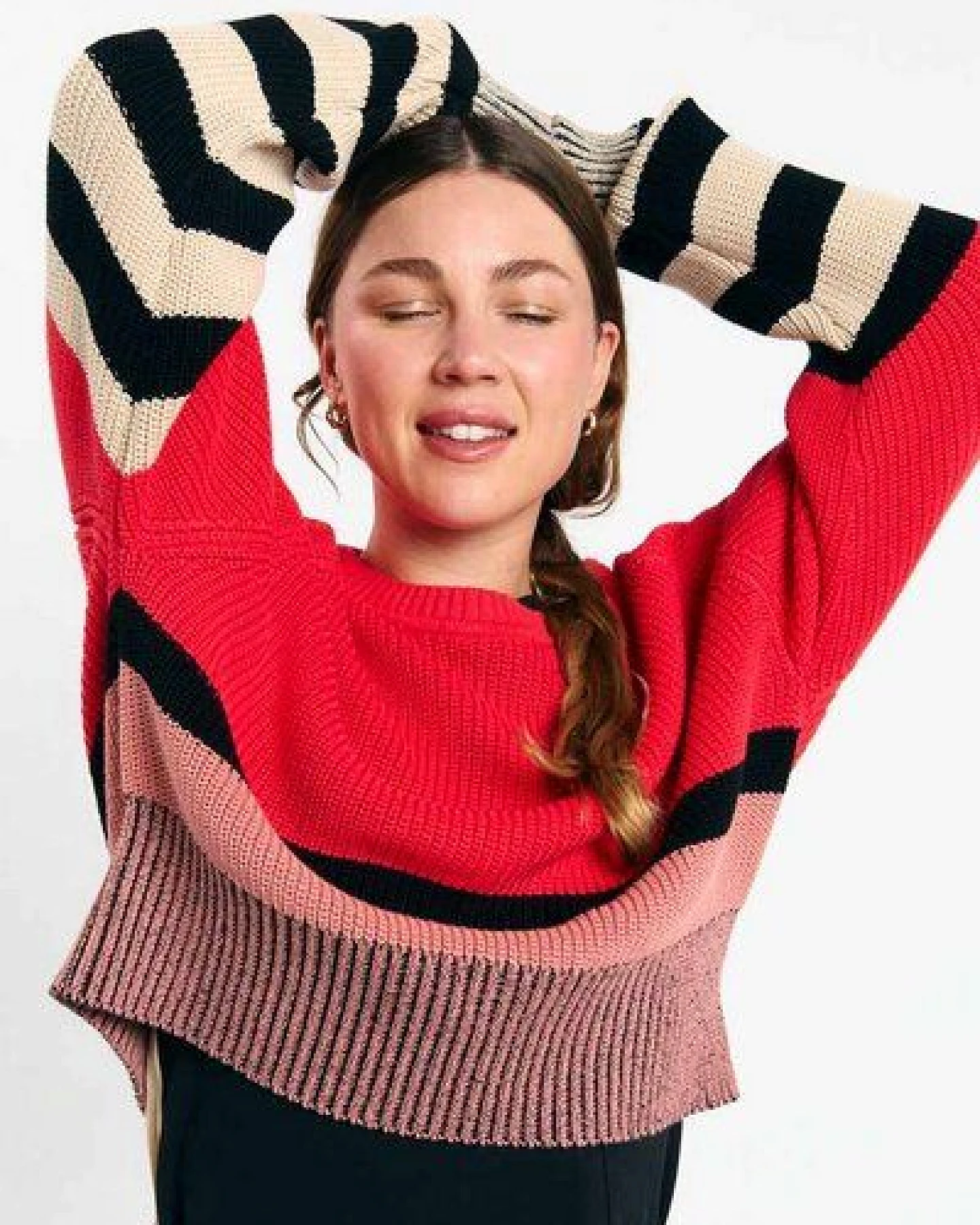 Suite 13 Lab Nelas Baumwoll-Pulli mit asymmetrischen Streifen – Ansicht 4