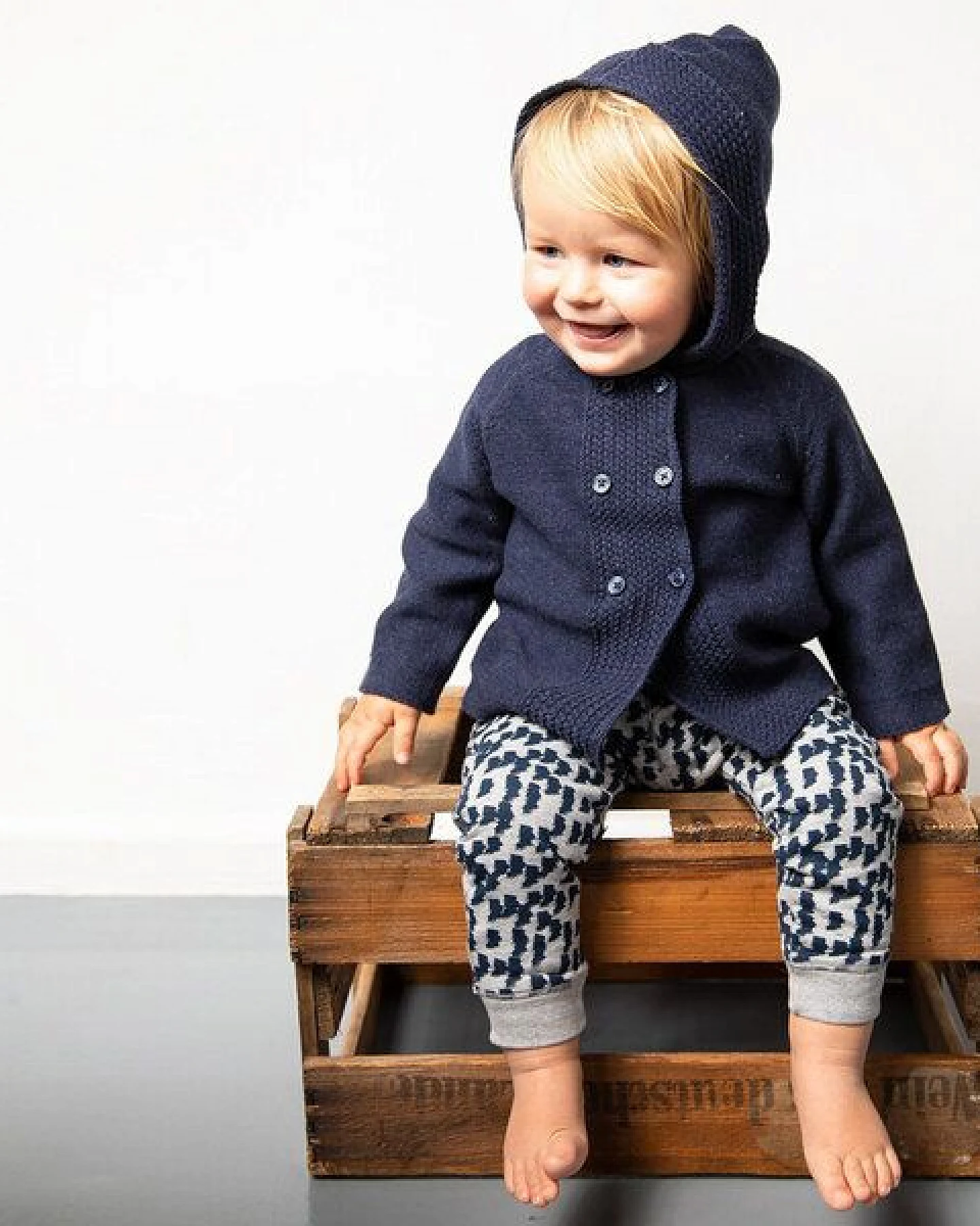 Sense Organics & friends in cooperation with GARY MASH Babyhose aus weichem Sweatstoff – Ansicht 3