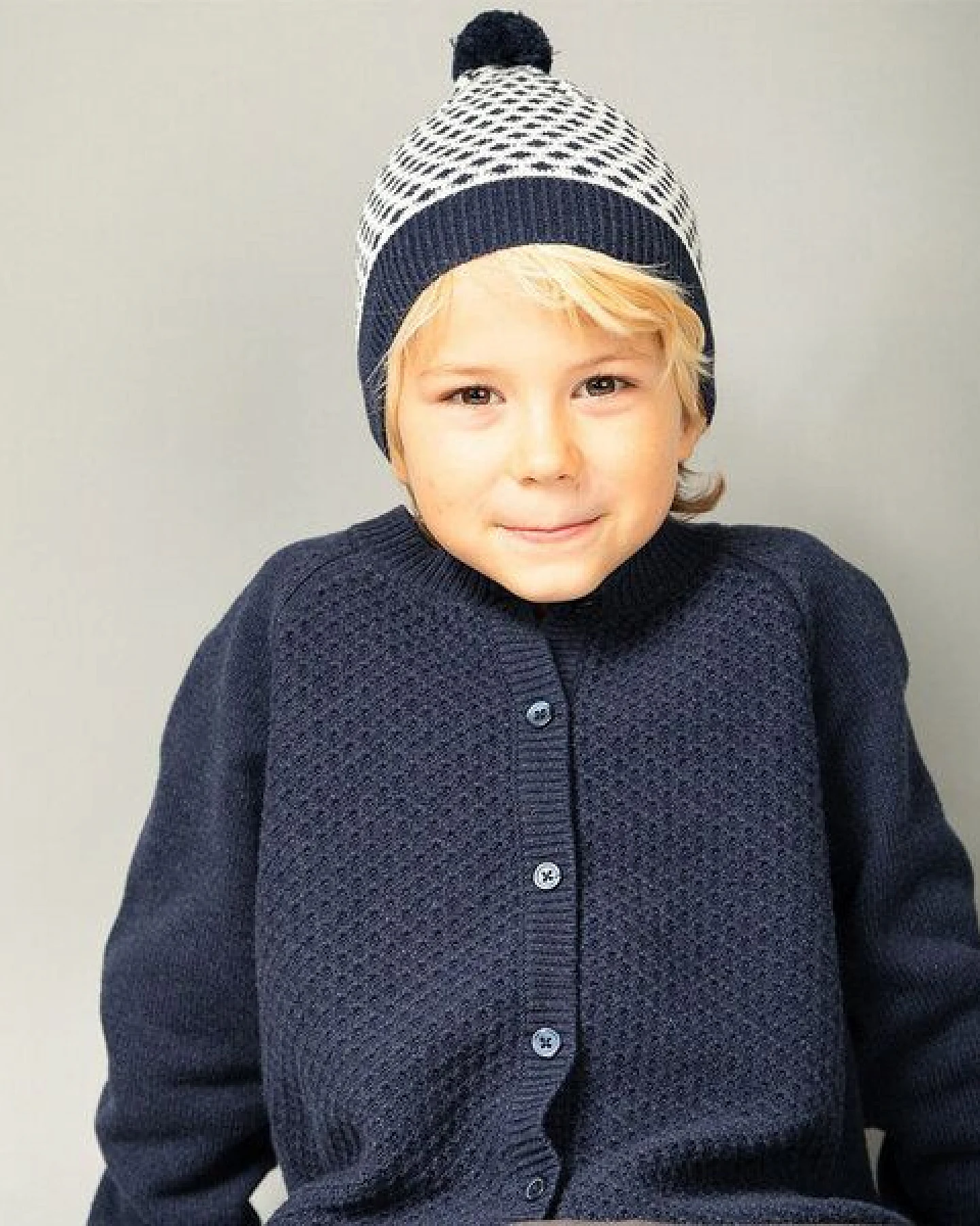 Sense Organics & friends in cooperation with GARY MASH Strickjacke Unisex – Ansicht 3