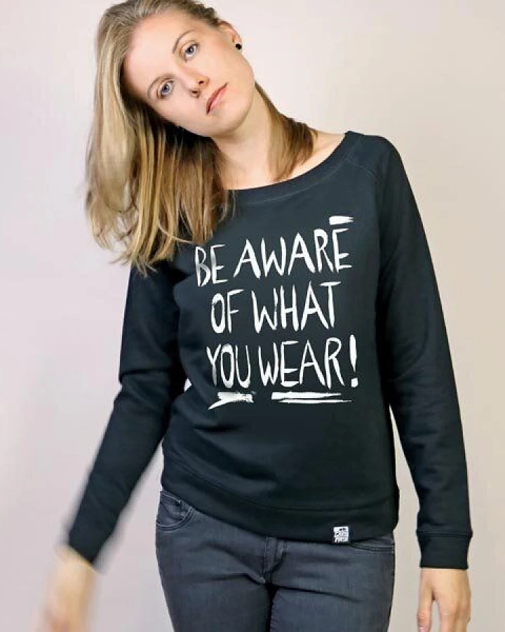 GARY MASH Sweater Be aware