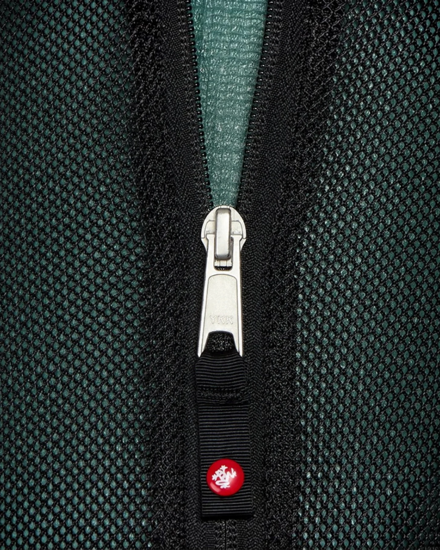 Manduka Yogatasche Breathe Easy - Cinder – Ansicht 4