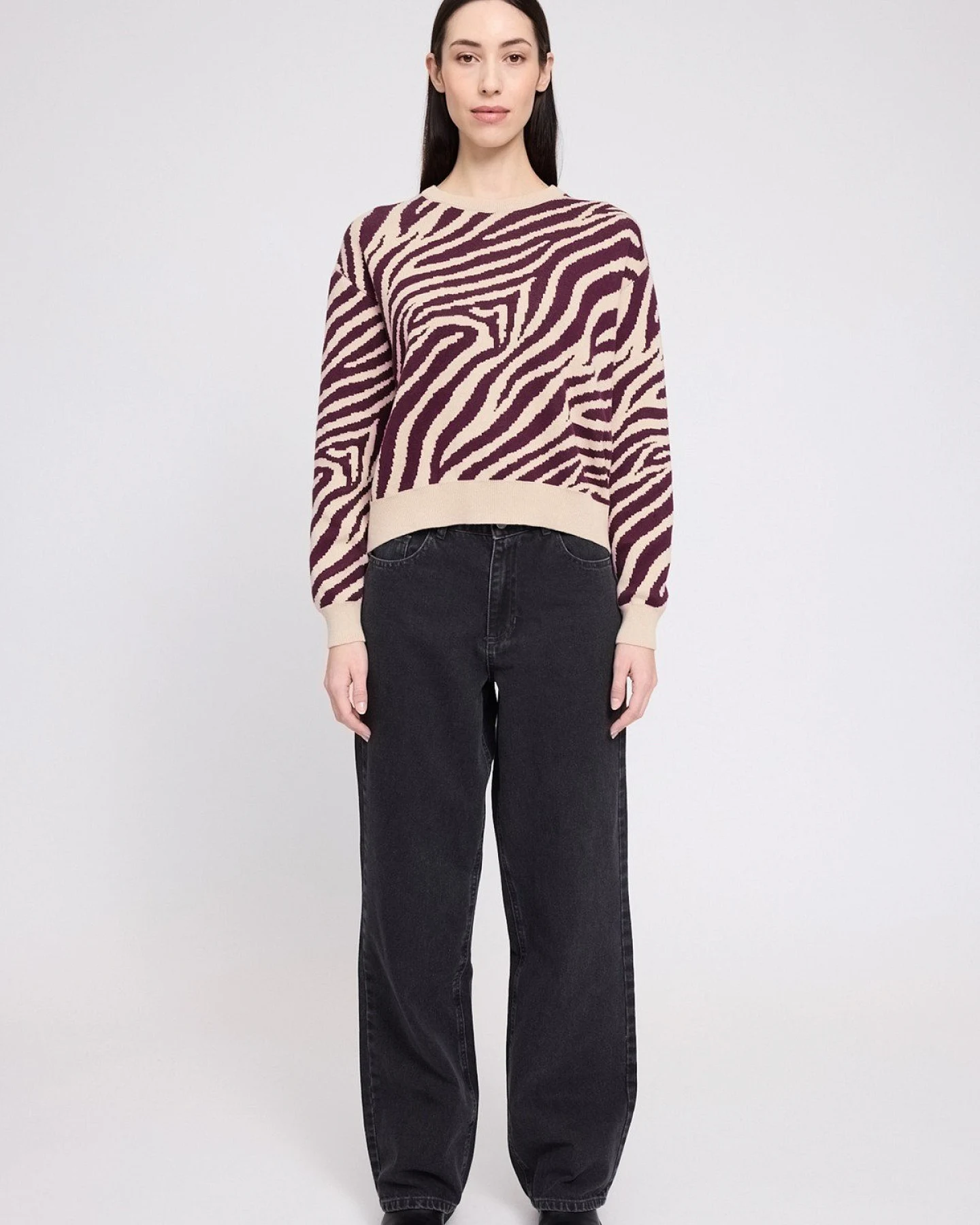 Strickpullover Zebra Jacquard Rot – Ansicht 3